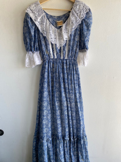 Vintage 1970’s Gunne Sax Floral Prarie Dress - La Lovely Vintage 