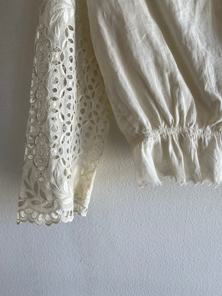 Vintage 1930’s Linen and Lace Top