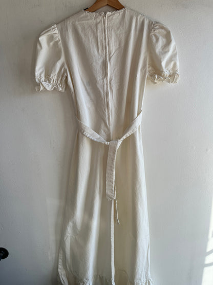 Vintage 1970’s Cotton and Lace Tie-Front Dress