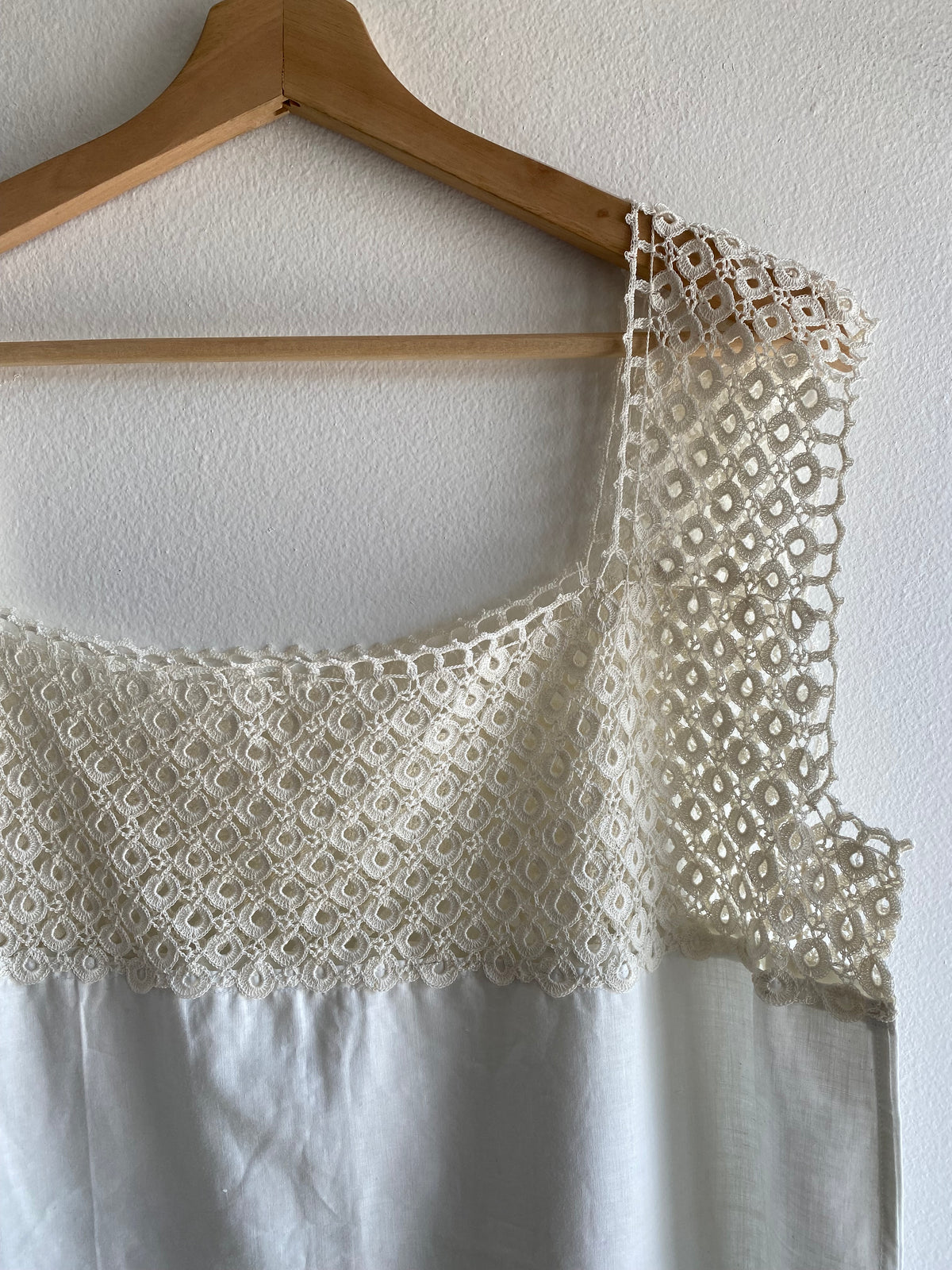 Antique 1920’s Lace and Linen Dress