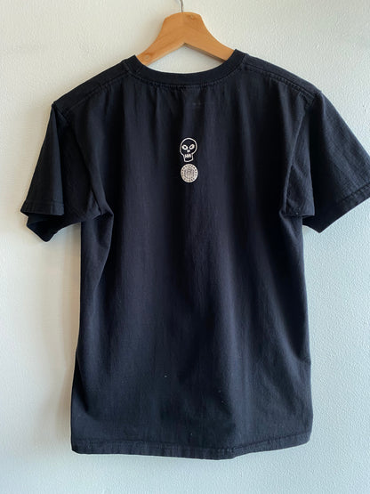 Vintage Y2K Shakespeare Globe Skull T-Shirt