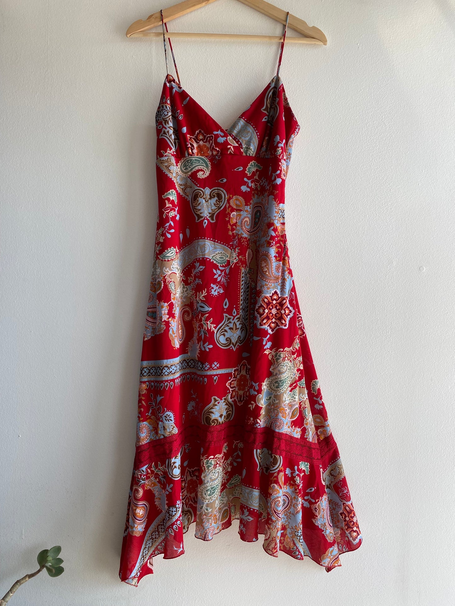 Vintage Y2K Zinc Red Paisley Midi Dress - La Lovely Vintage 