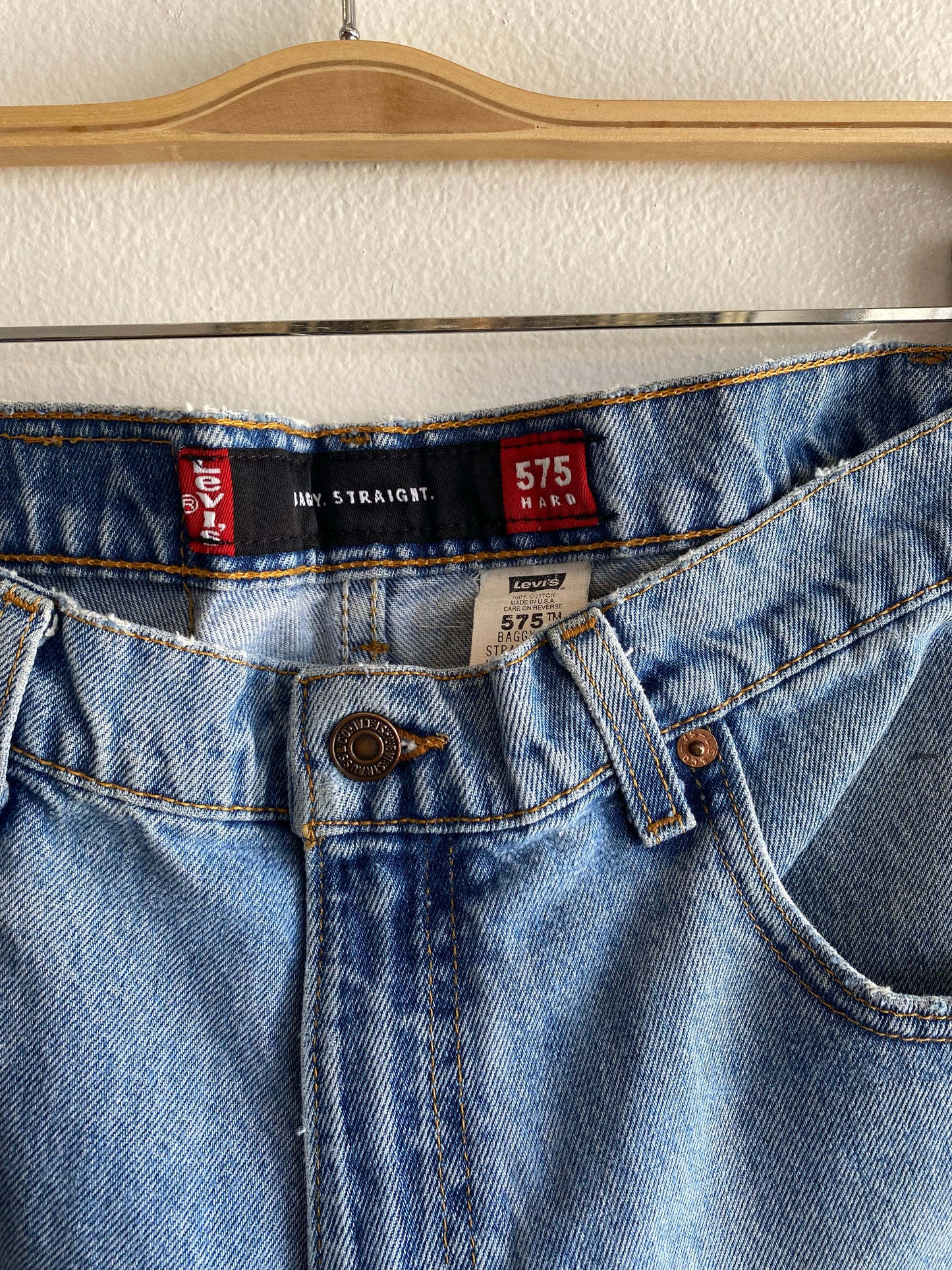 Vintage 1990’s Levi’s 575 Denim Jeans