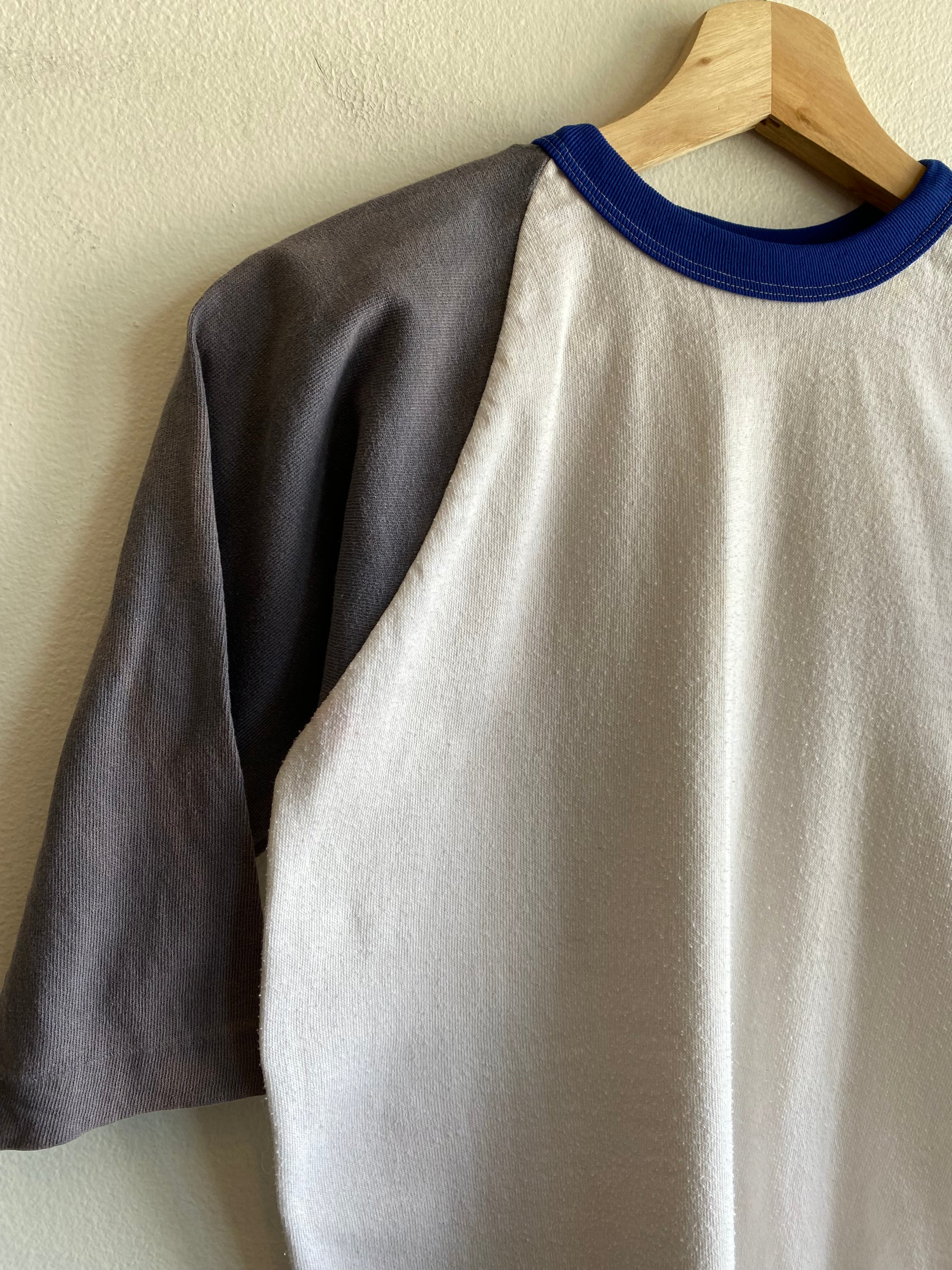 Vintage 1970’s Tri-Tone Raglan Sleeve T-Shirt - La Lovely Vintage 