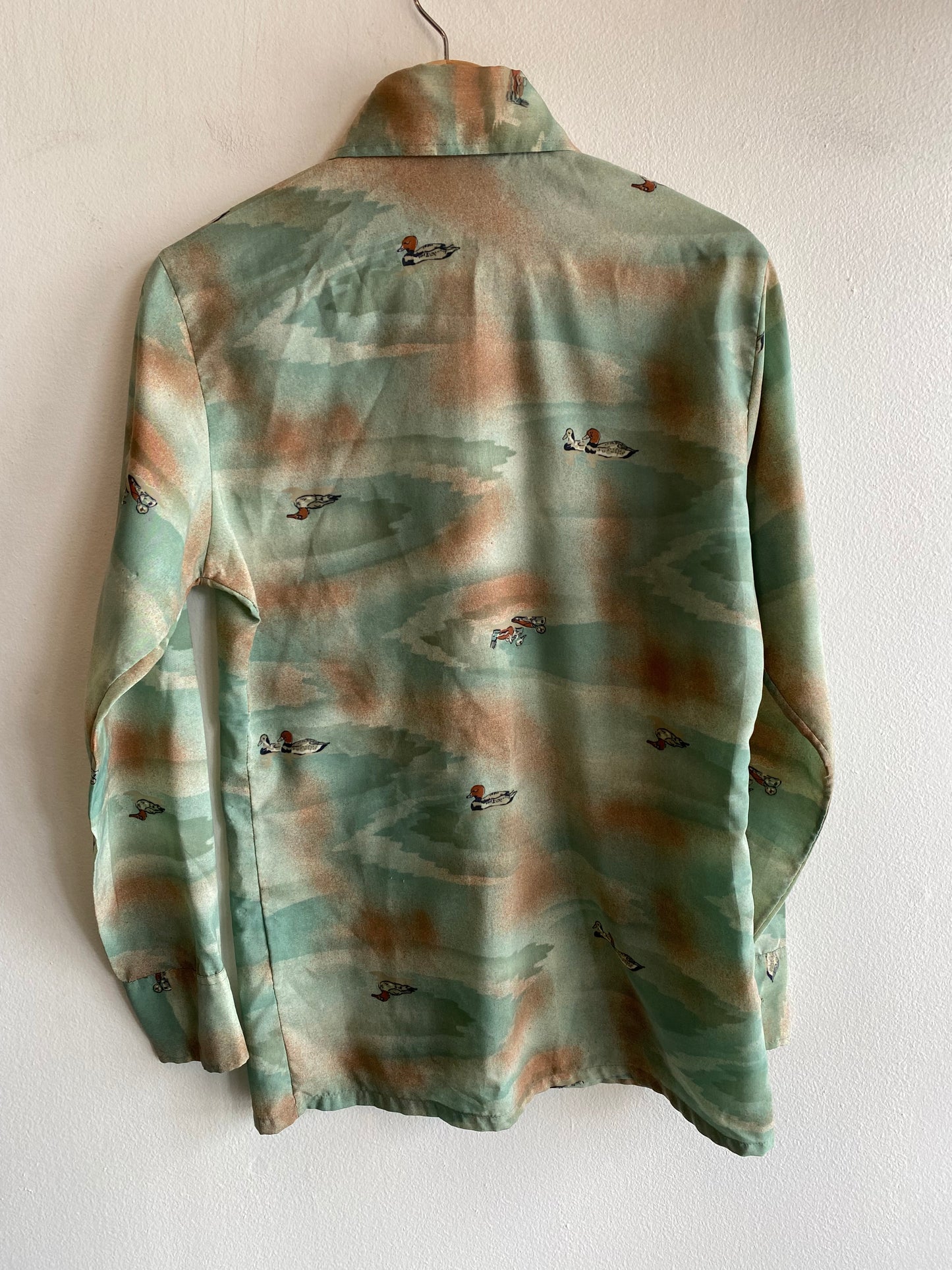 Vintage 1970’s Levi’s Duck Themed Button Up Shirt
