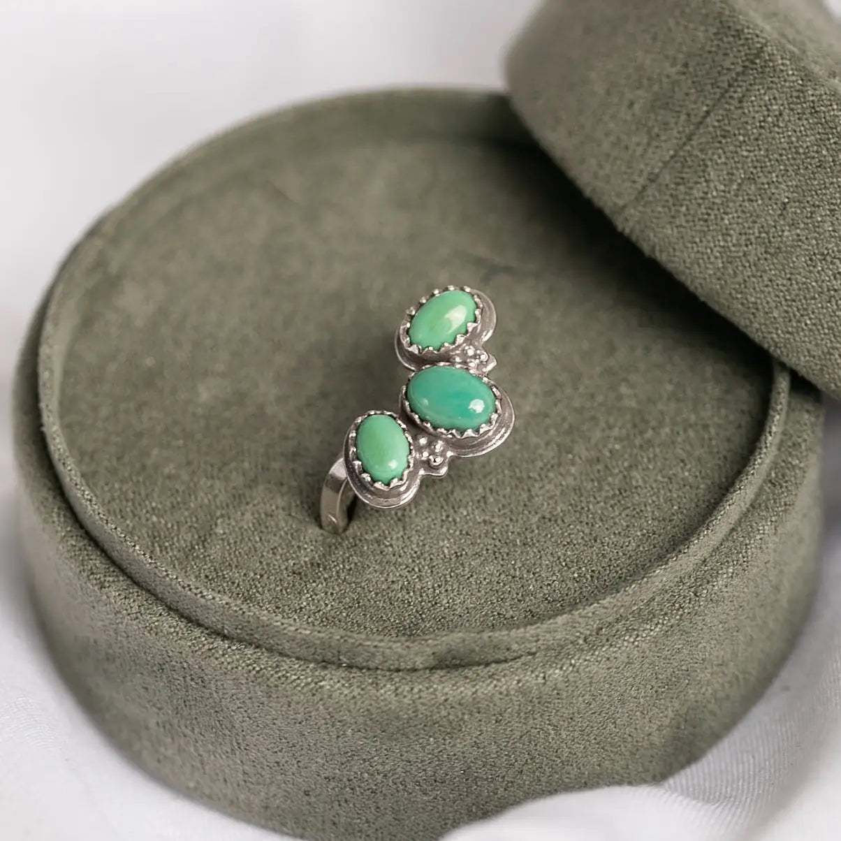 Moxie Maine - Curved Turquoise Multi-Stone Ring .925 Sterling Silver