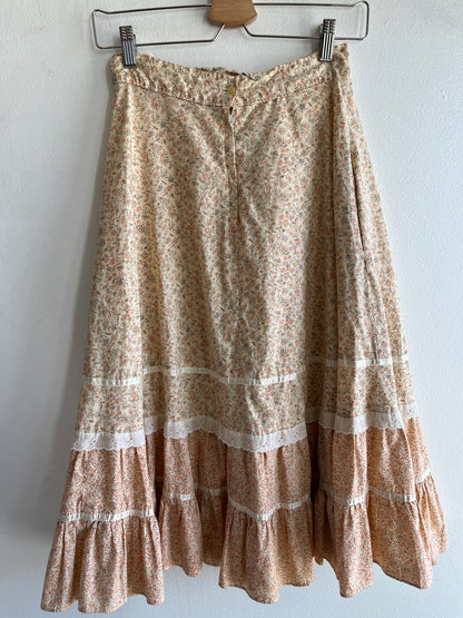 Vintage 1970’s Gunne Sax “Gunnies” Floral Skirt