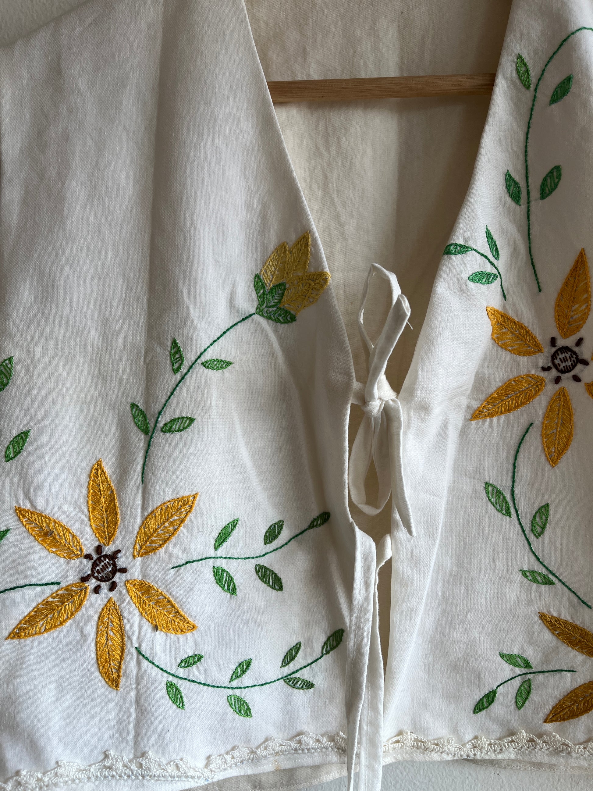 Trash Textiles - Handmade Vintage Tablecloth Tie-Front Blouse - La Lovely Vintage 
