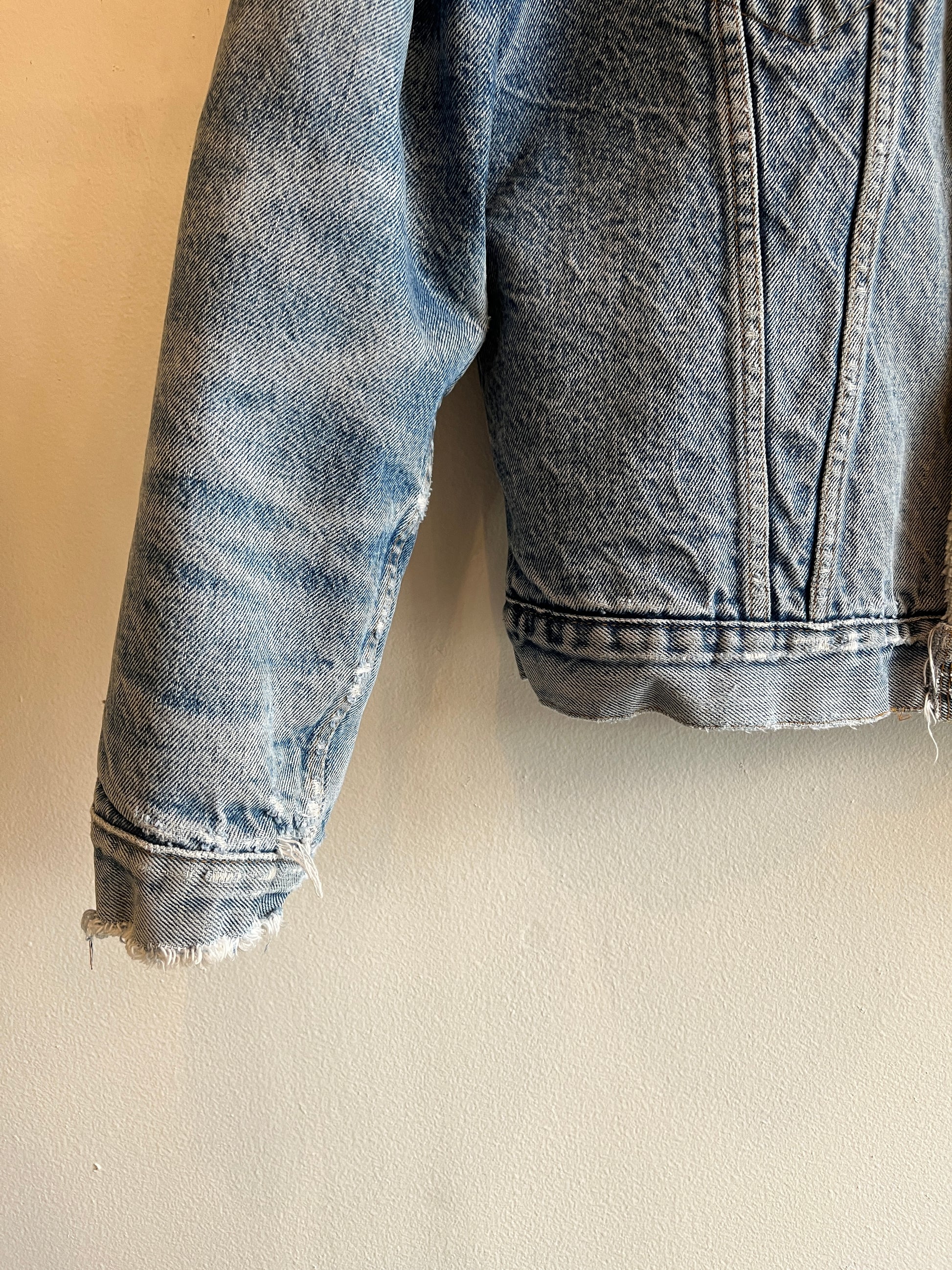 Vintage 1970/80’s Levi’s Sherpa Lined Denim Jacket - La Lovely Vintage 