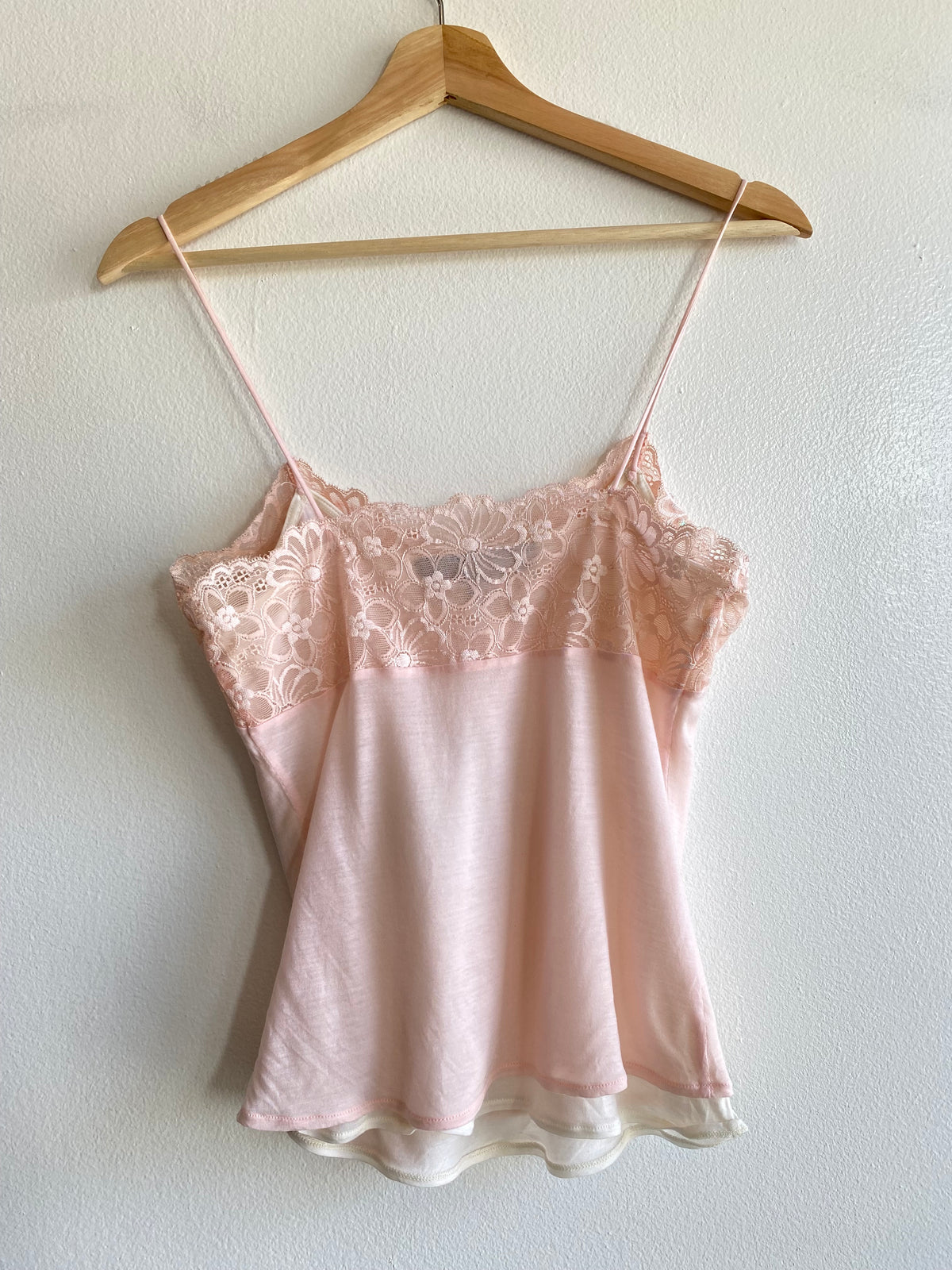 Vintage Y2K Express Baby Pink Lace Cami - La Lovely Vintage 