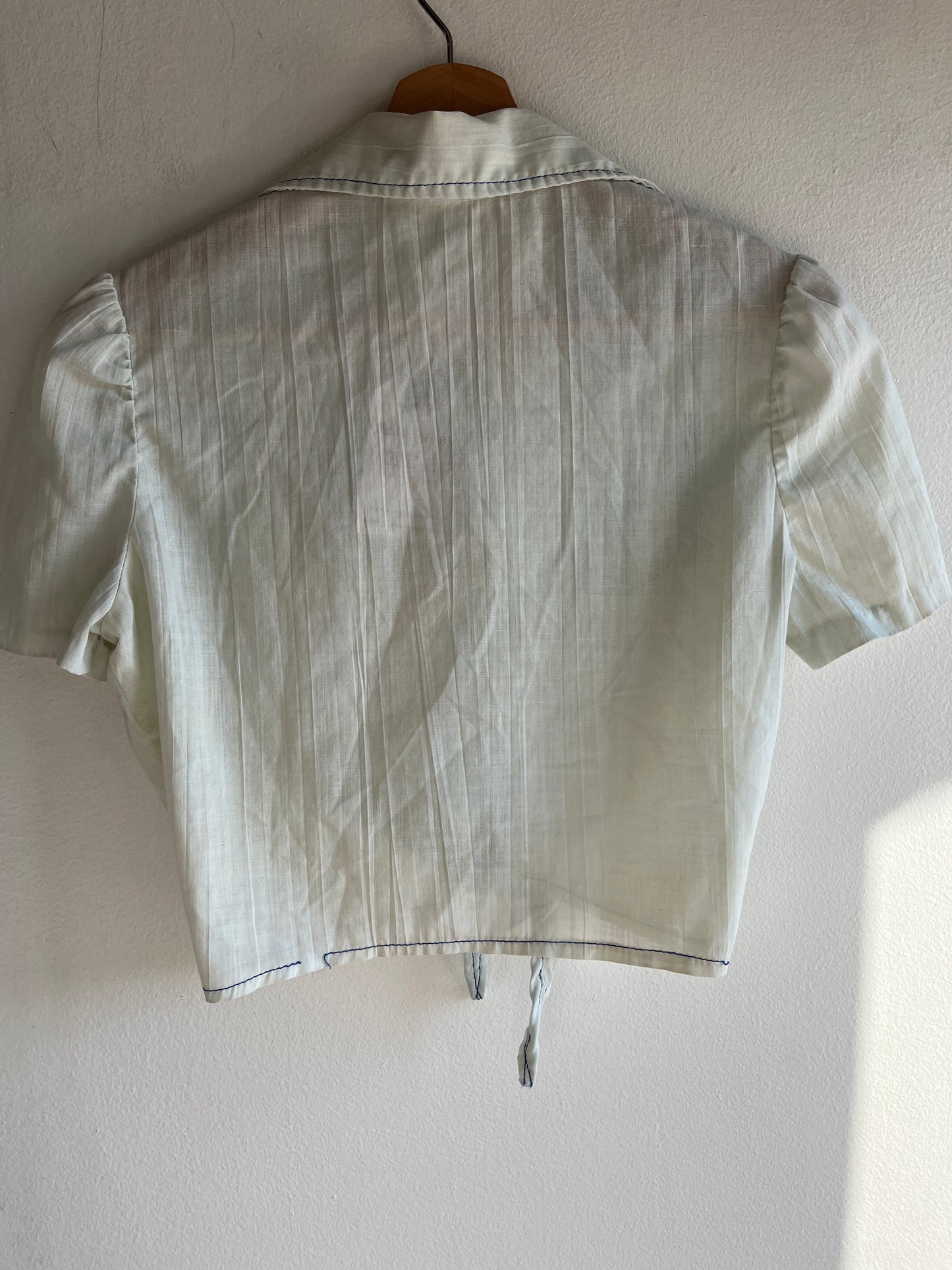 Vintage 1970’s Button-Up Tie Front Shirt - La Lovely Vintage 