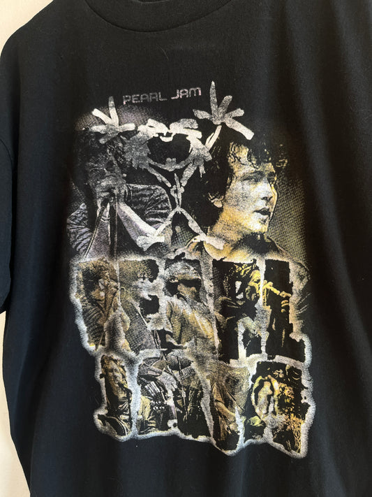 Vintage 1990’s Pearl Jam T-Shirt