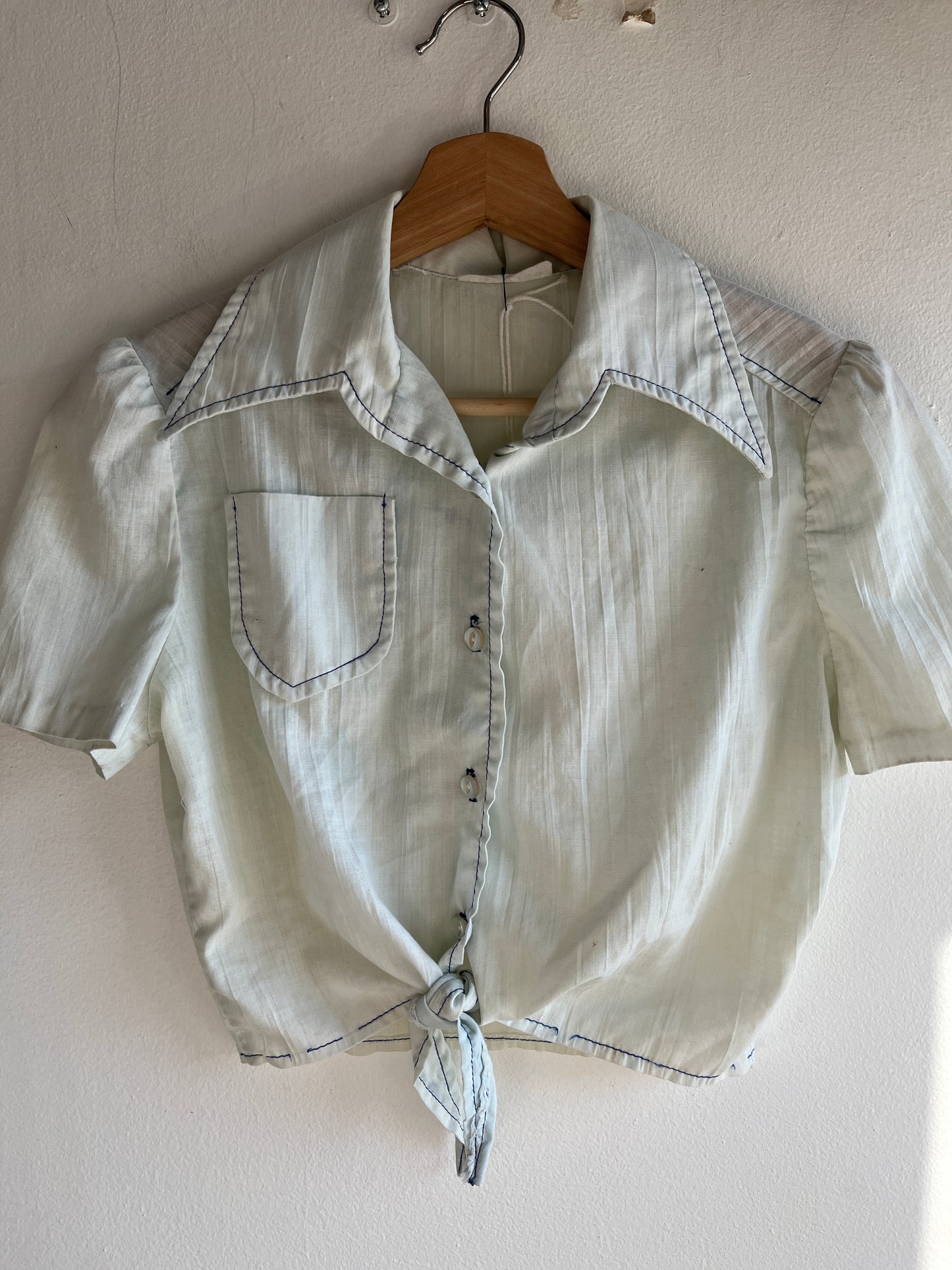 Vintage 1970’s Button-Up Tie Front Shirt - La Lovely Vintage 