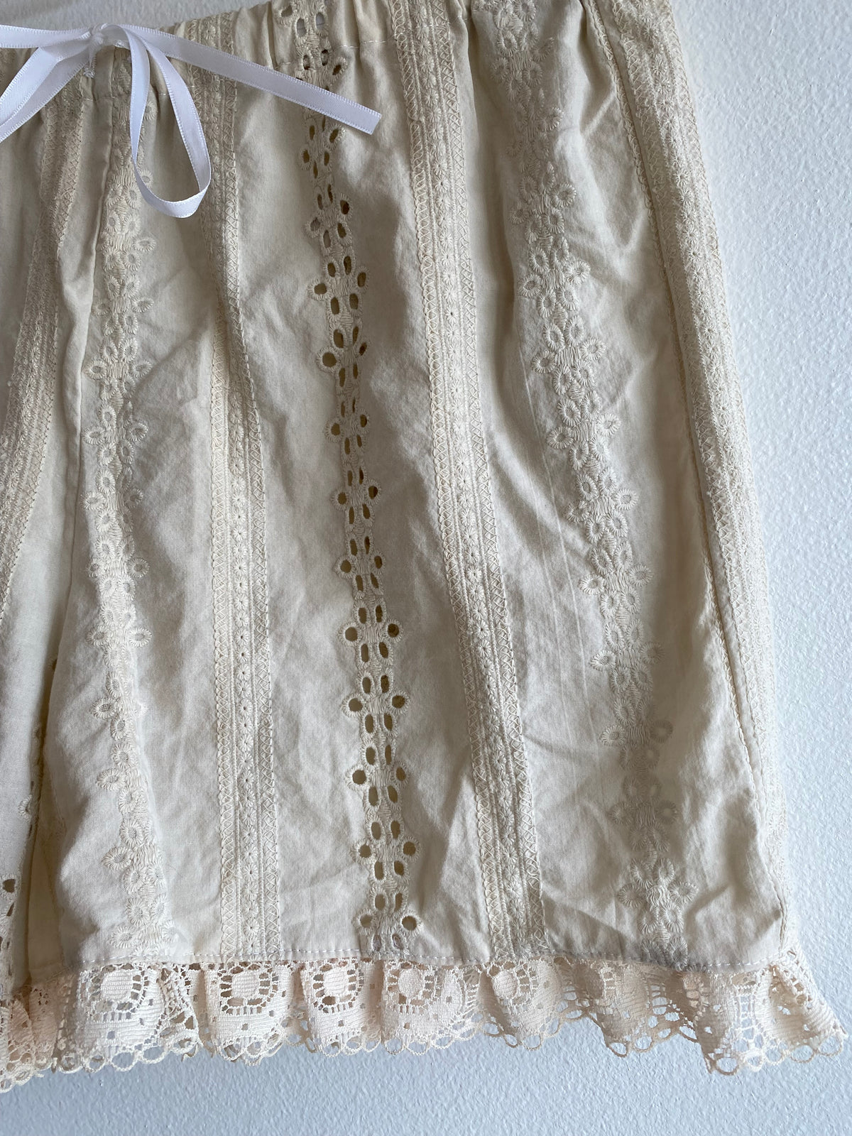 Handmade Vintage Floral Tablecloth Beige Drawstring Shorts