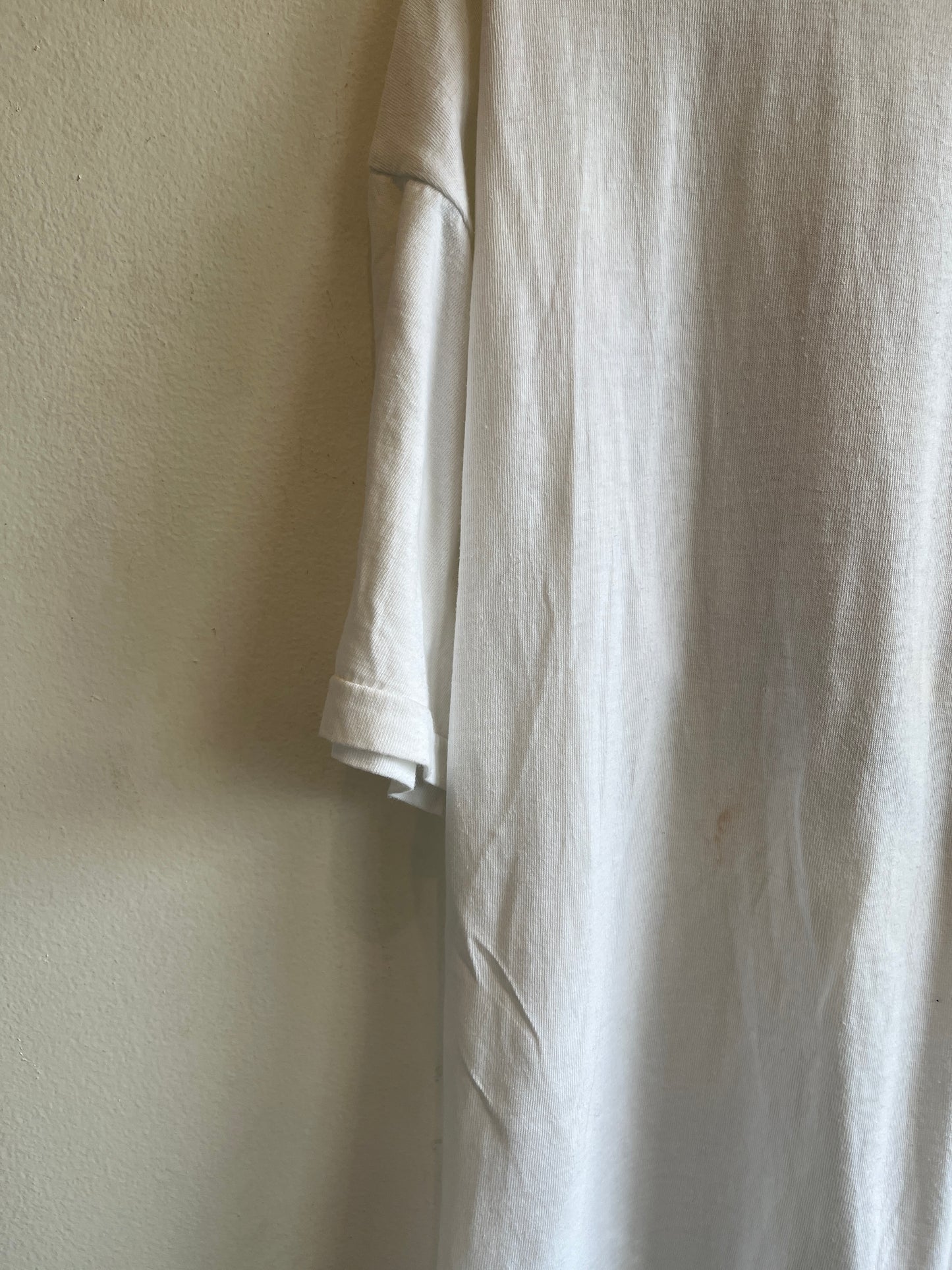 Vintage 1990’s One World T-Shirt - La Lovely Vintage 