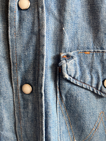 Vintage 1960’s Wrangler Embroidered Denim Pearl Snap Shirt - La Lovely Vintage 