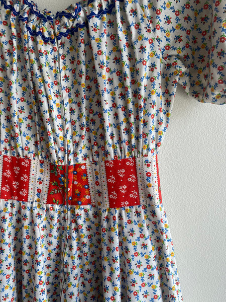 Vintage 1970’s Floral Scoop Neck Prairie Dress
