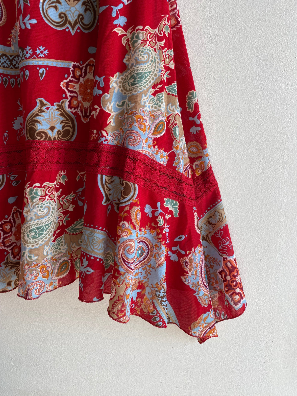 Vintage Y2K Zinc Red Paisley Midi Dress - La Lovely Vintage 