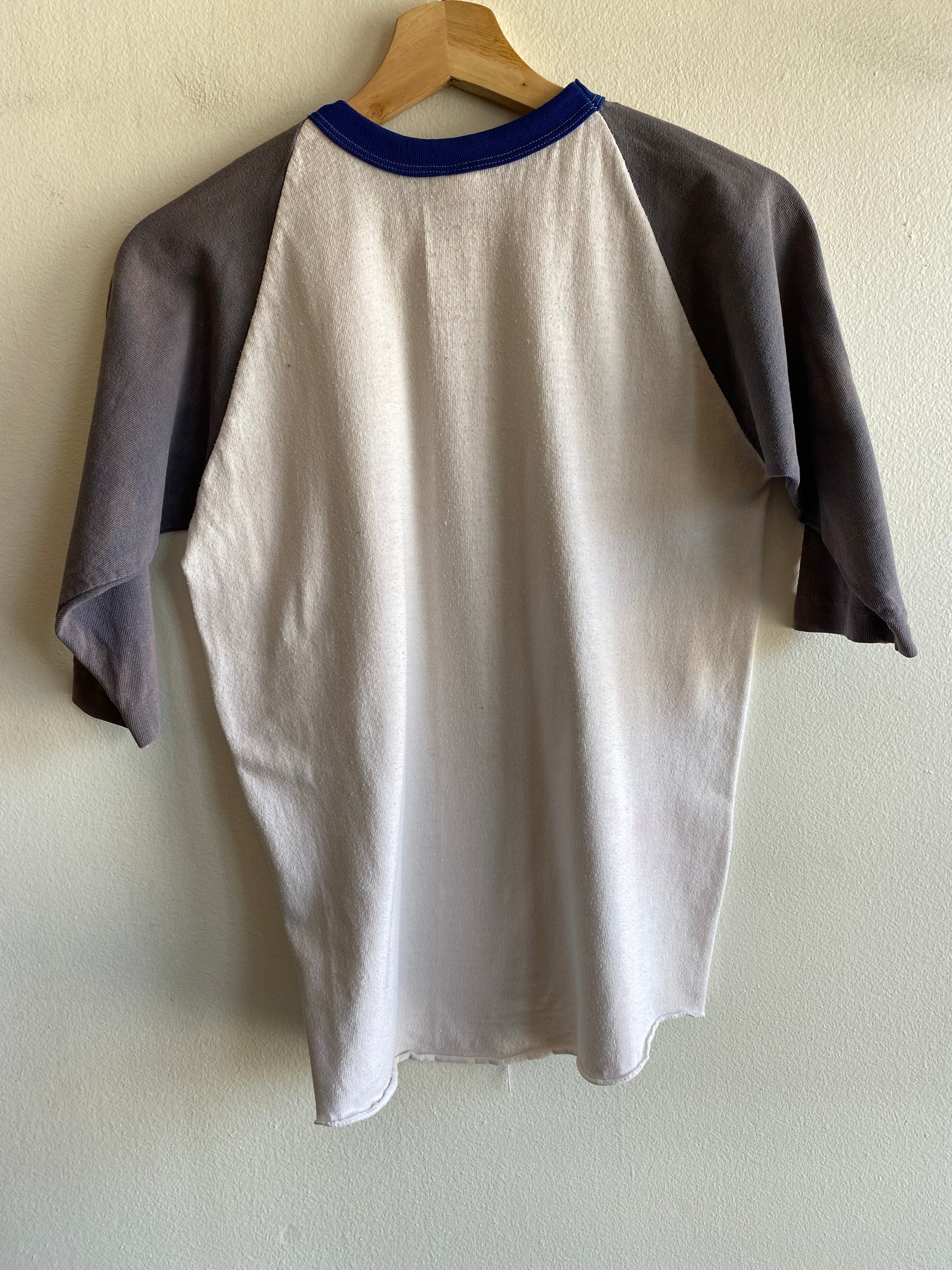 Vintage 1970’s Tri-Tone Raglan Sleeve T-Shirt - La Lovely Vintage 