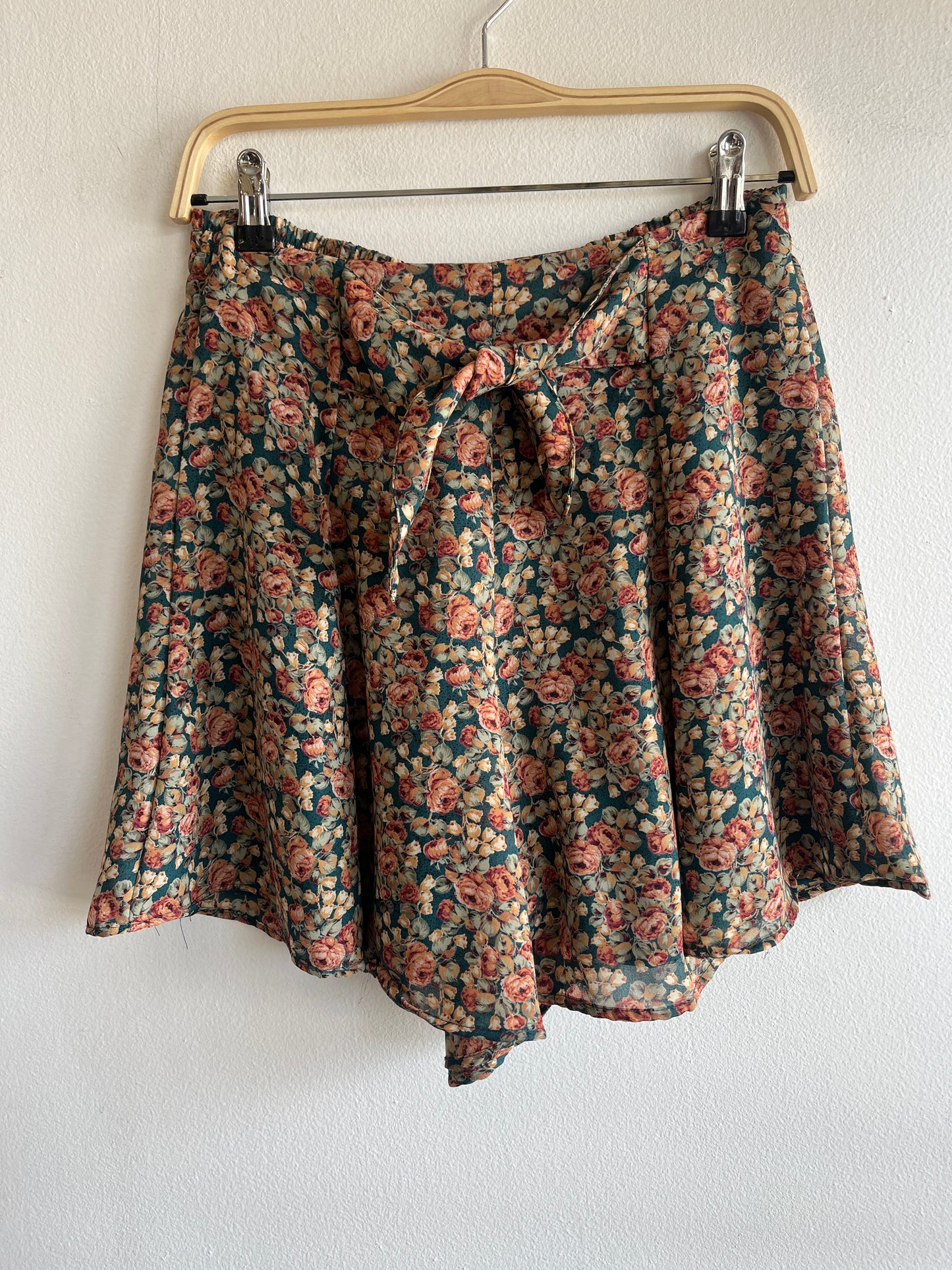 Vintage 1990’s Floral Skort