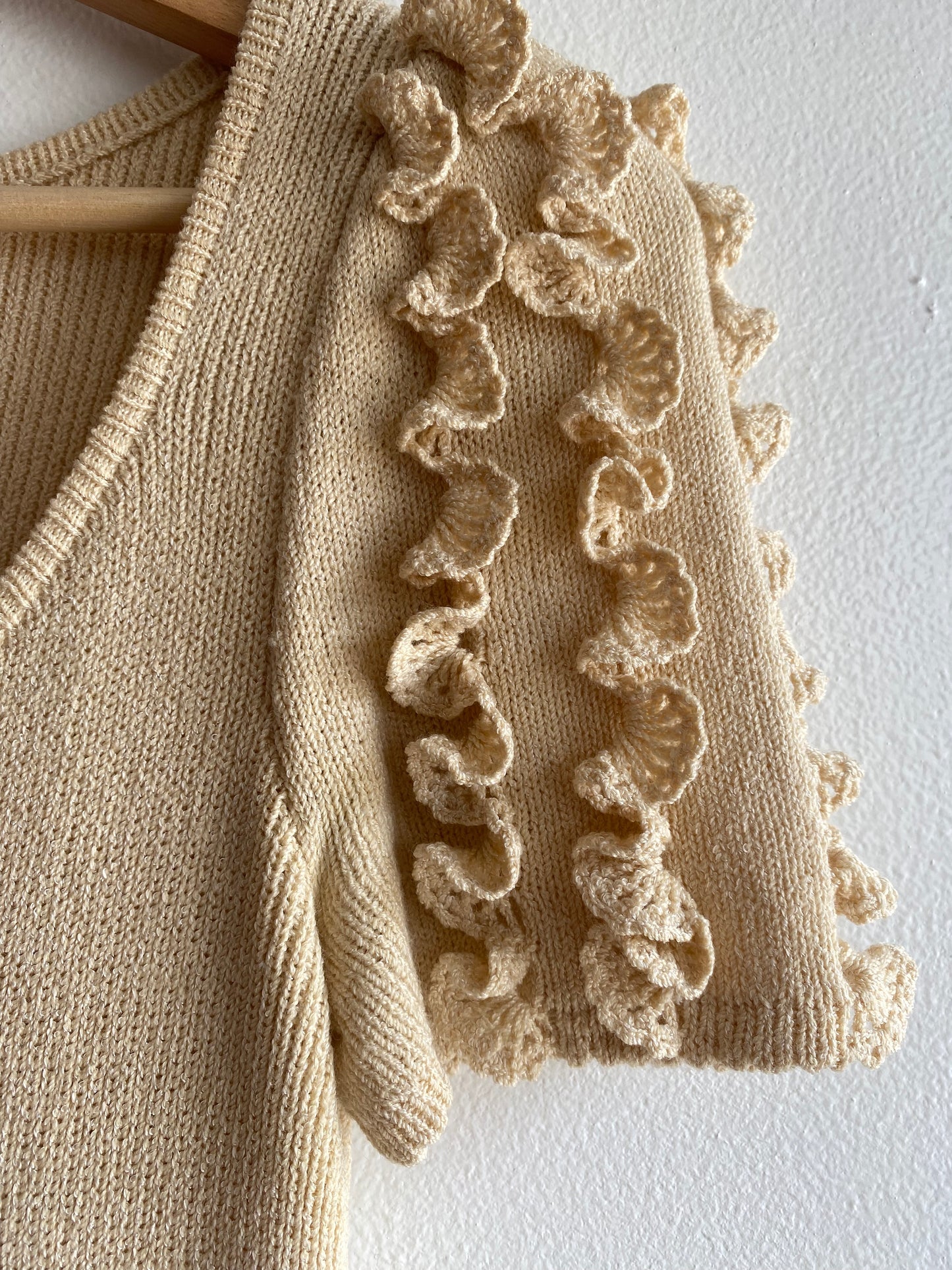 Vintage 70's Beige Ruffle Sleeve Knit Dress