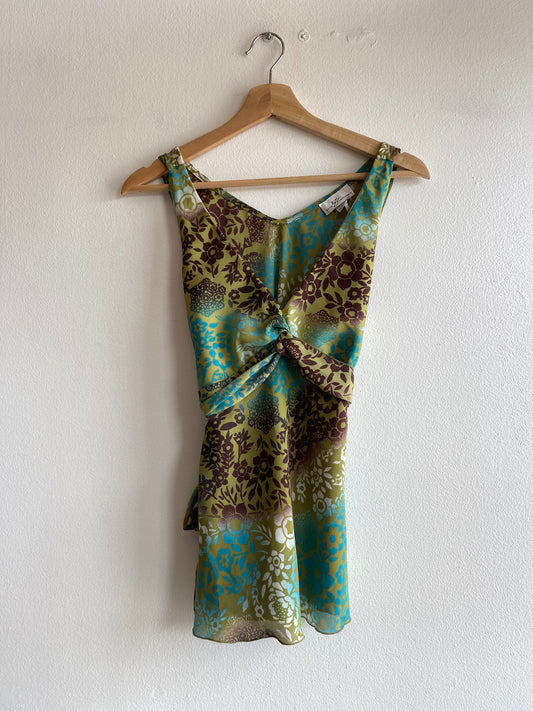 Y2K green and brown floral tie back tank top - La Lovely Vintage 