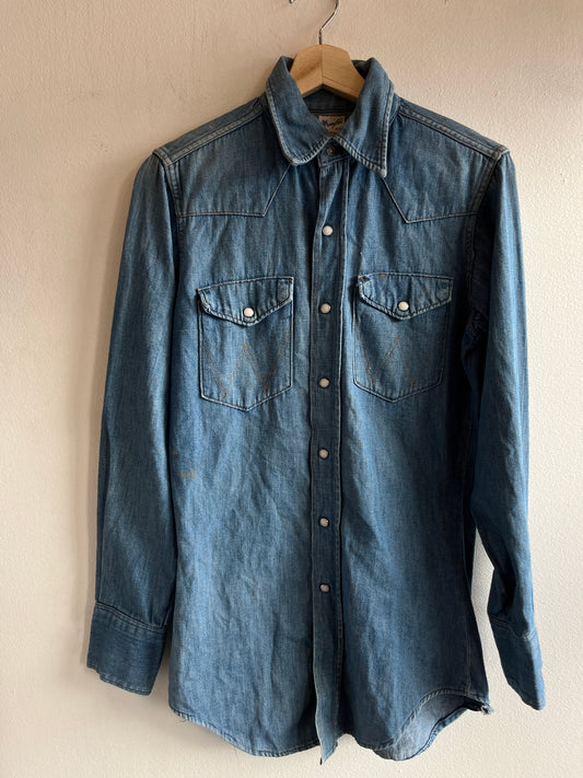 Vintage 1960’s Wrangler Embroidered Denim Pearl Snap Shirt - La Lovely Vintage 