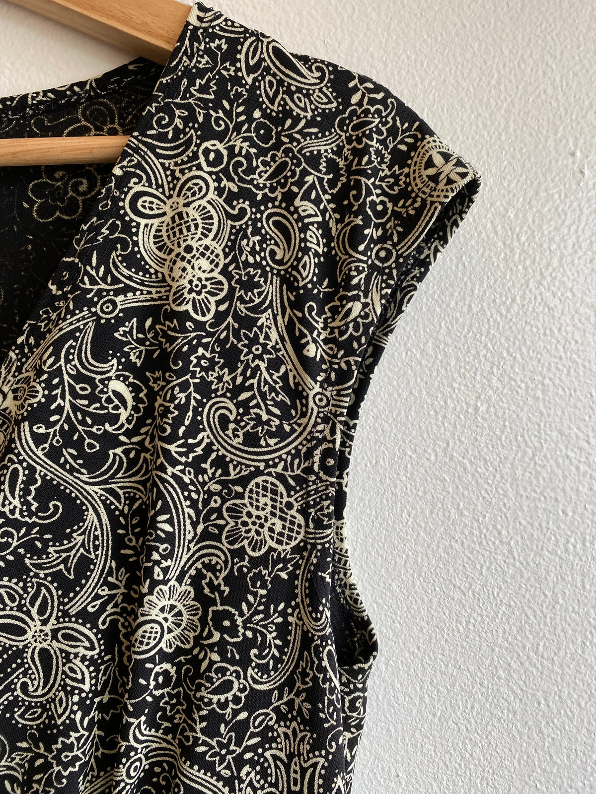 Vintage 90's IZ Byer California Black & White Paisley Midi Dress
