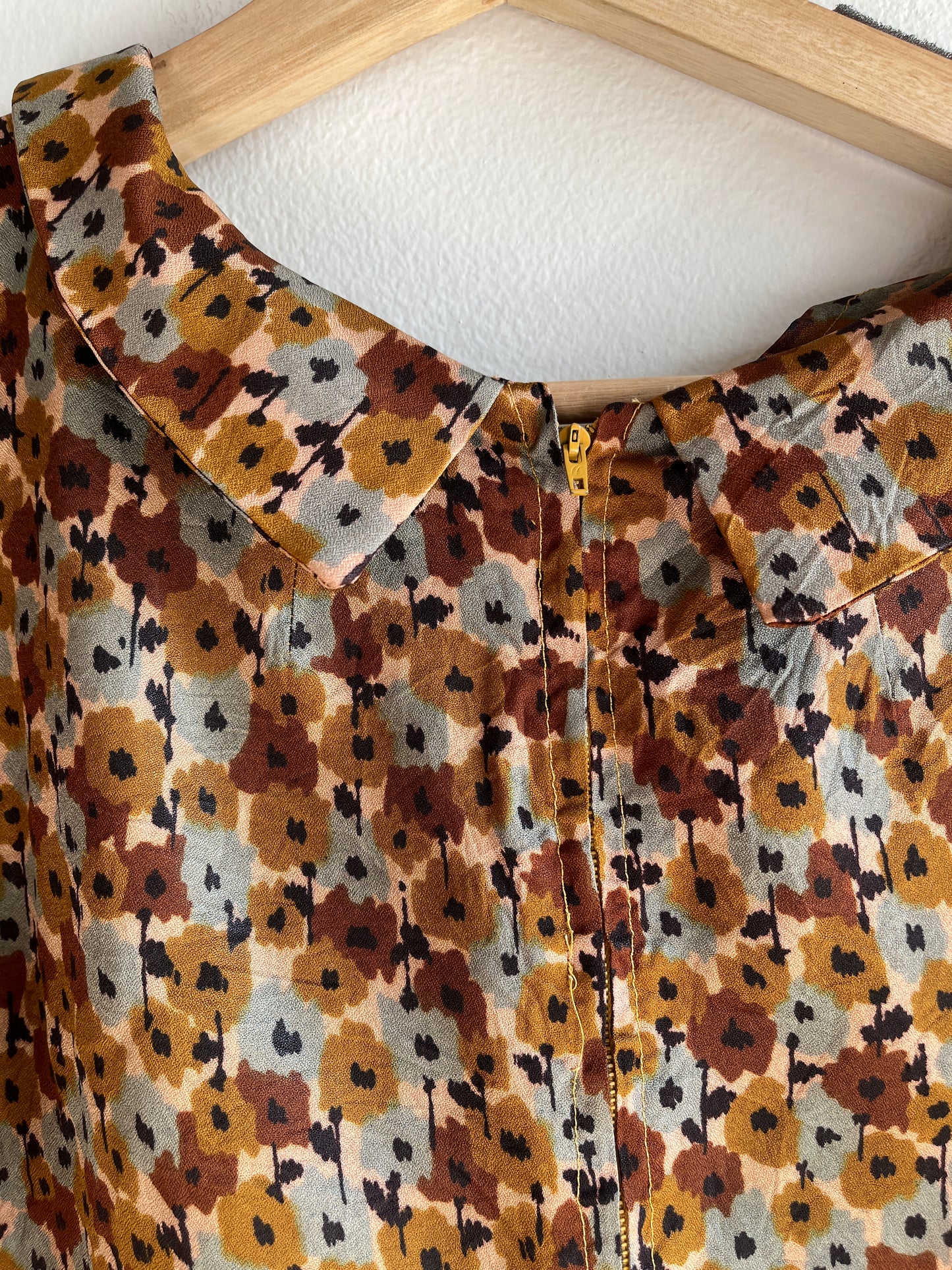 Vintage 1970’s Abstract Floral Blouse - La Lovely Vintage 