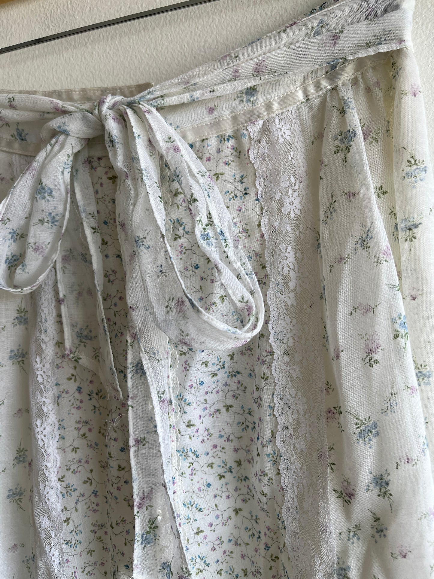 Vintage 1970’s Gunne Sax “Gunnies” Floral Skirt