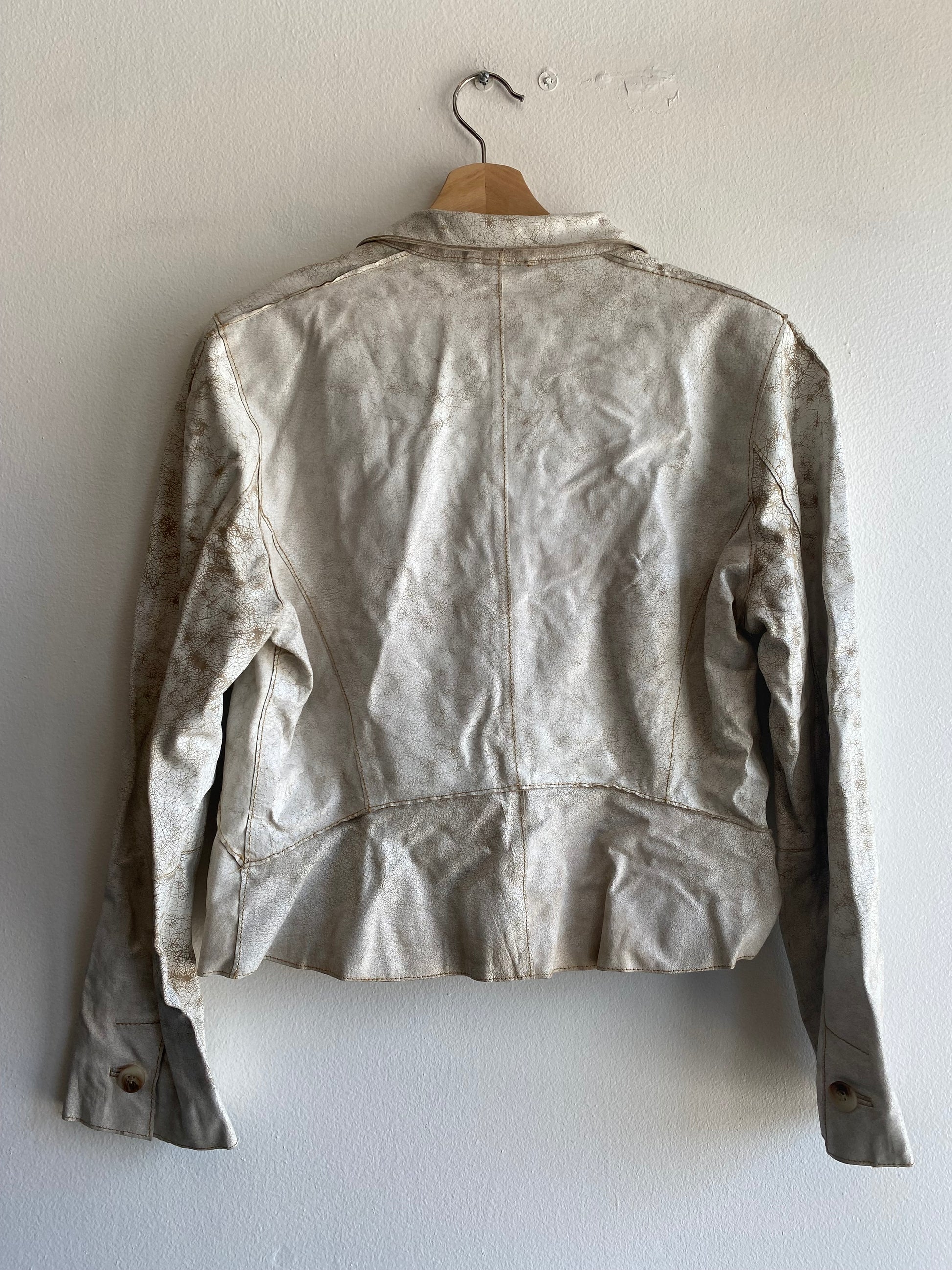 Vintage 90's XOXO White Leather Bell-Sleeve Jacket - La Lovely Vintage 