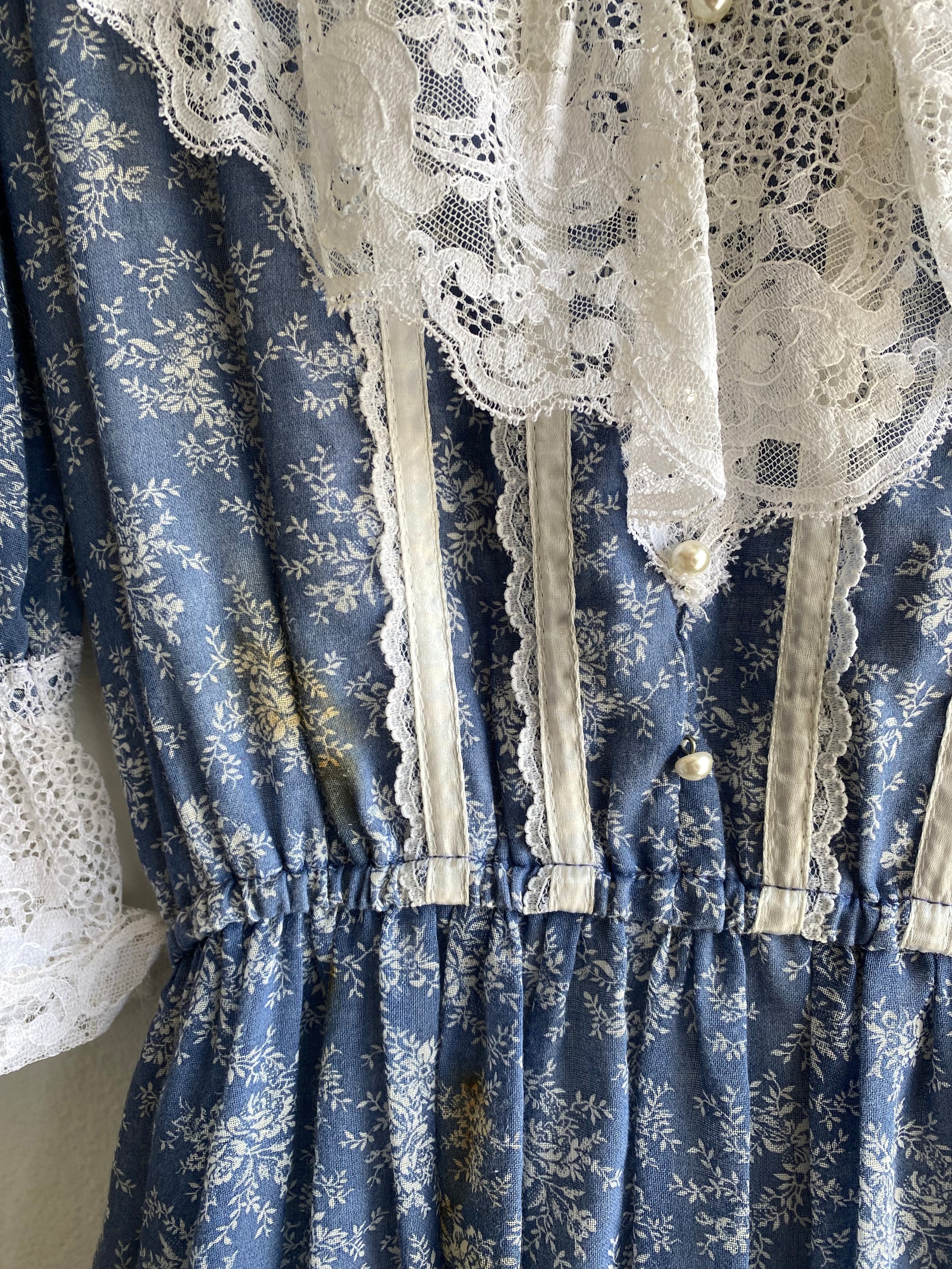 Vintage 1970’s Gunne Sax Floral Prarie Dress - La Lovely Vintage 