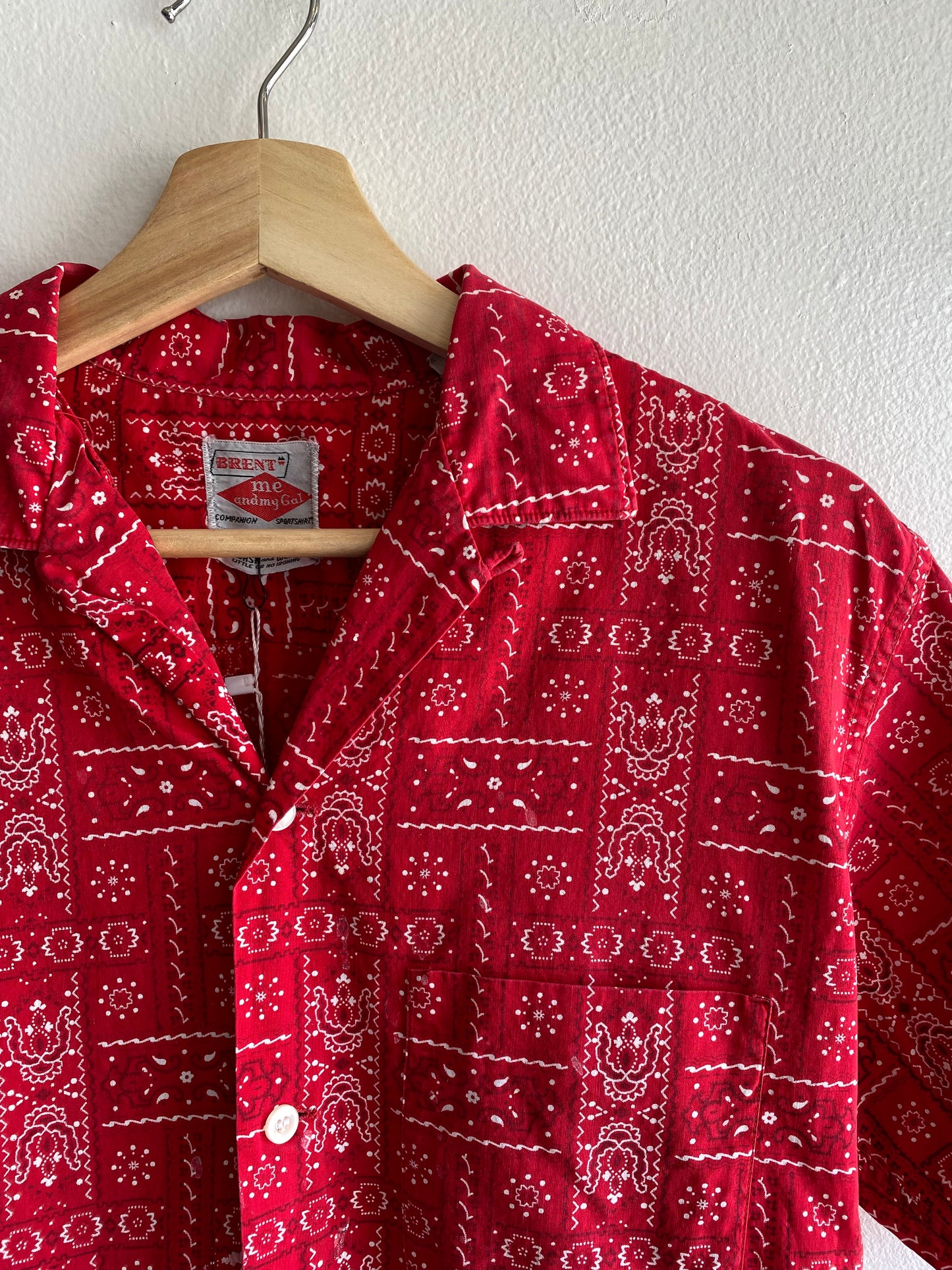 Vintage 1950’s Brent Bandana Print Loop Collar Button Up Shirt