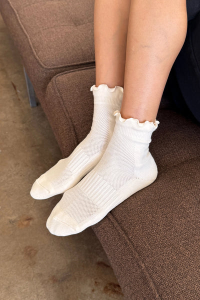 Le Bon Shoppe - Ruffled Hugger Crew Socks - La Lovely Vintage 