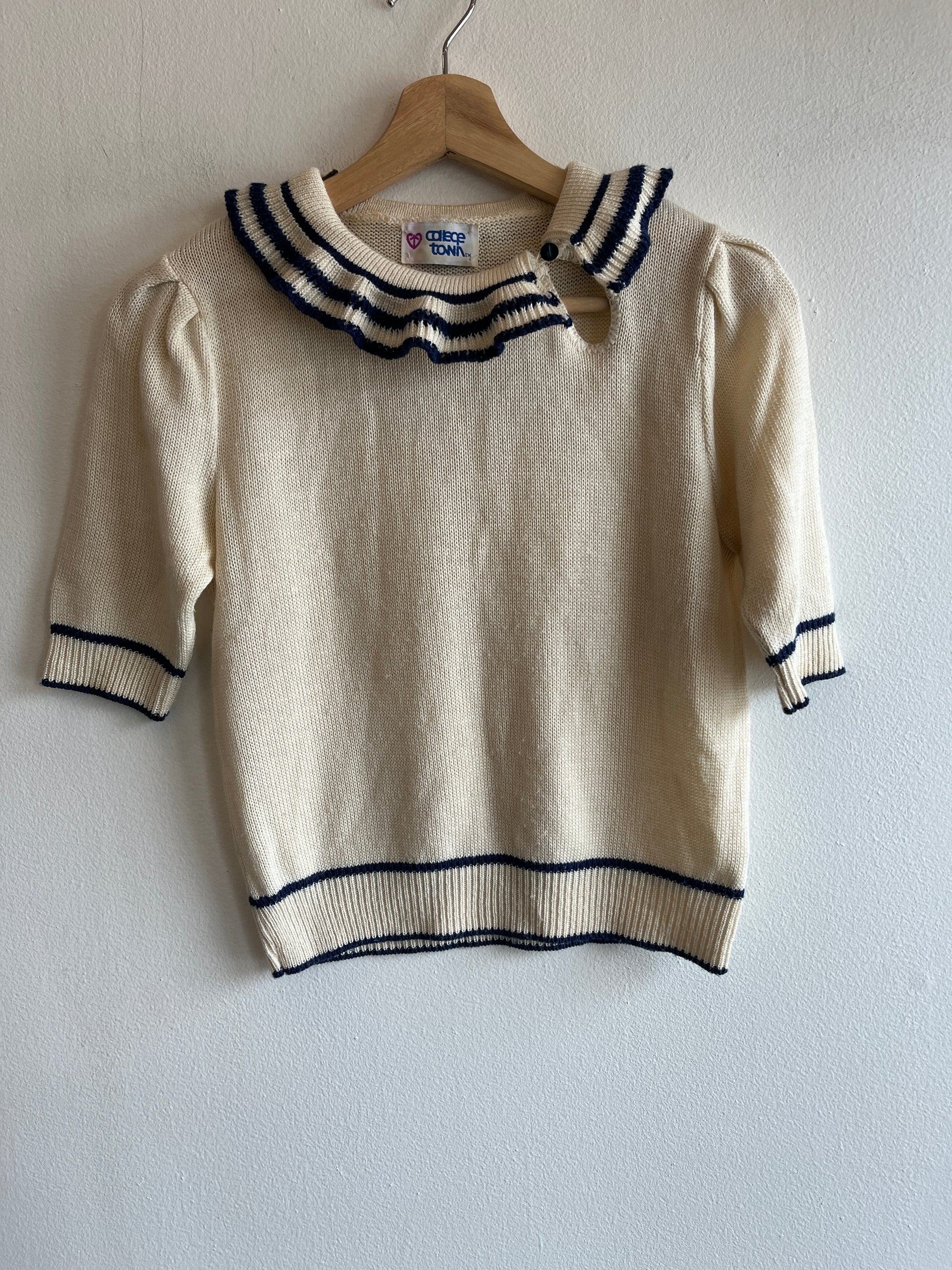 Vintage 1970’s Short Sleeve Sweater - La Lovely Vintage 