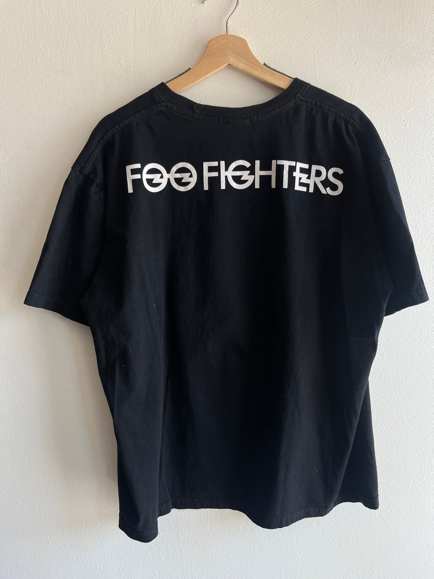 Vintage 2000’s Foo Fighters T-Shirt