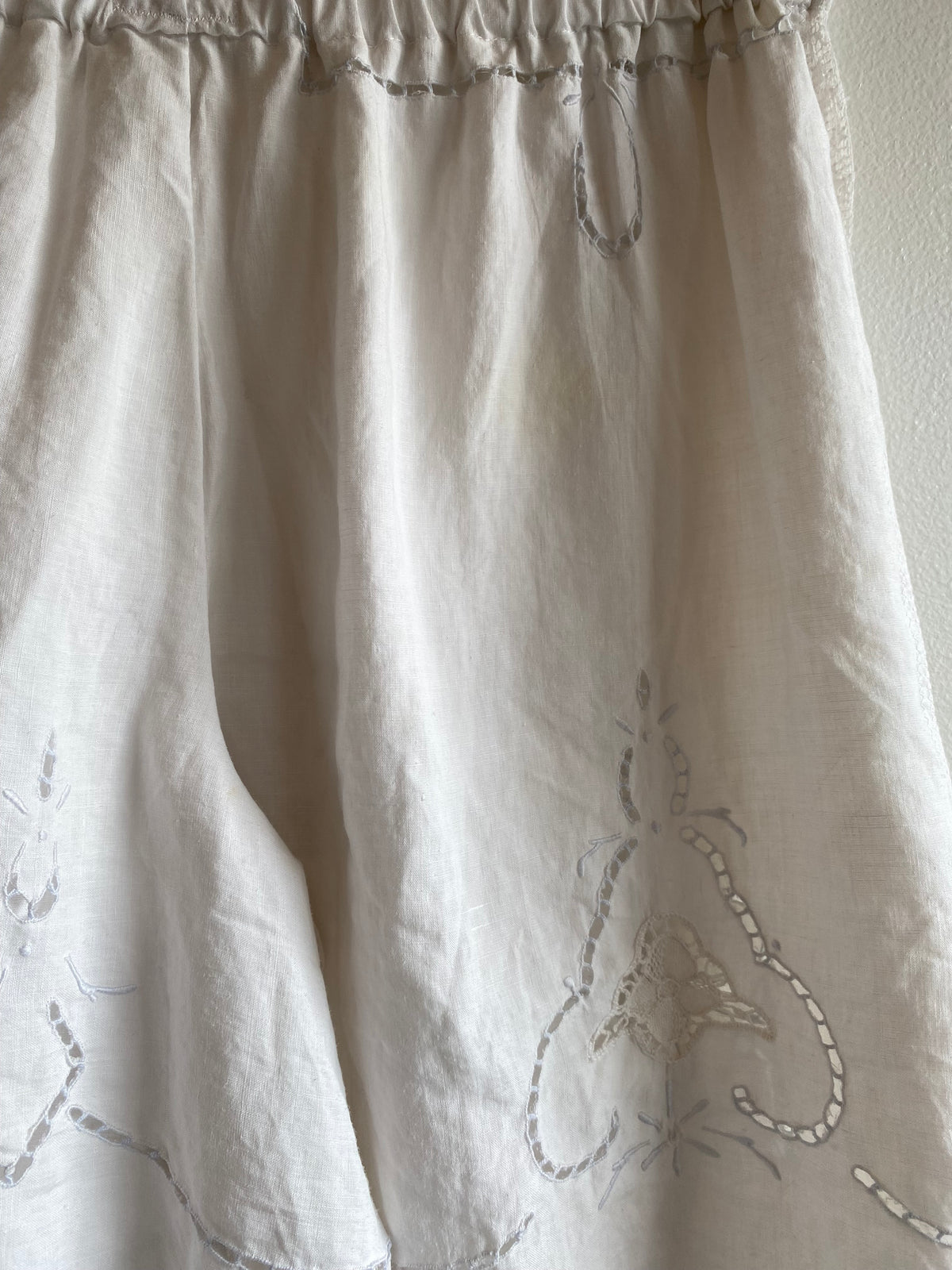 Handmade Vintage Tablecloth White Bermuda Shorts