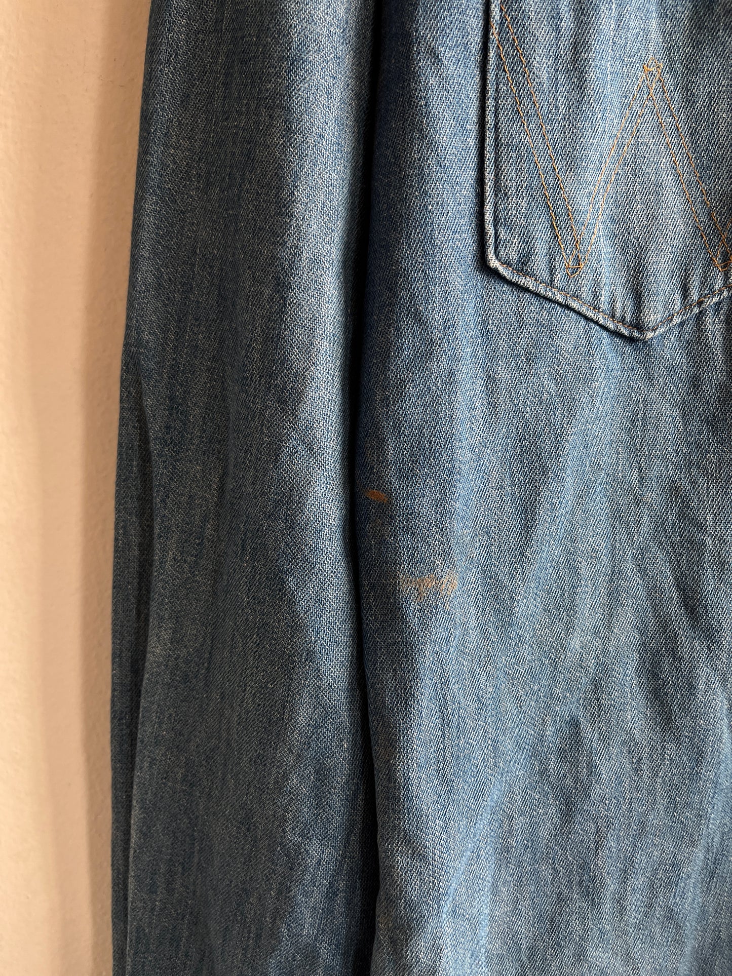 Vintage 1960’s Wrangler Embroidered Denim Pearl Snap Shirt - La Lovely Vintage 