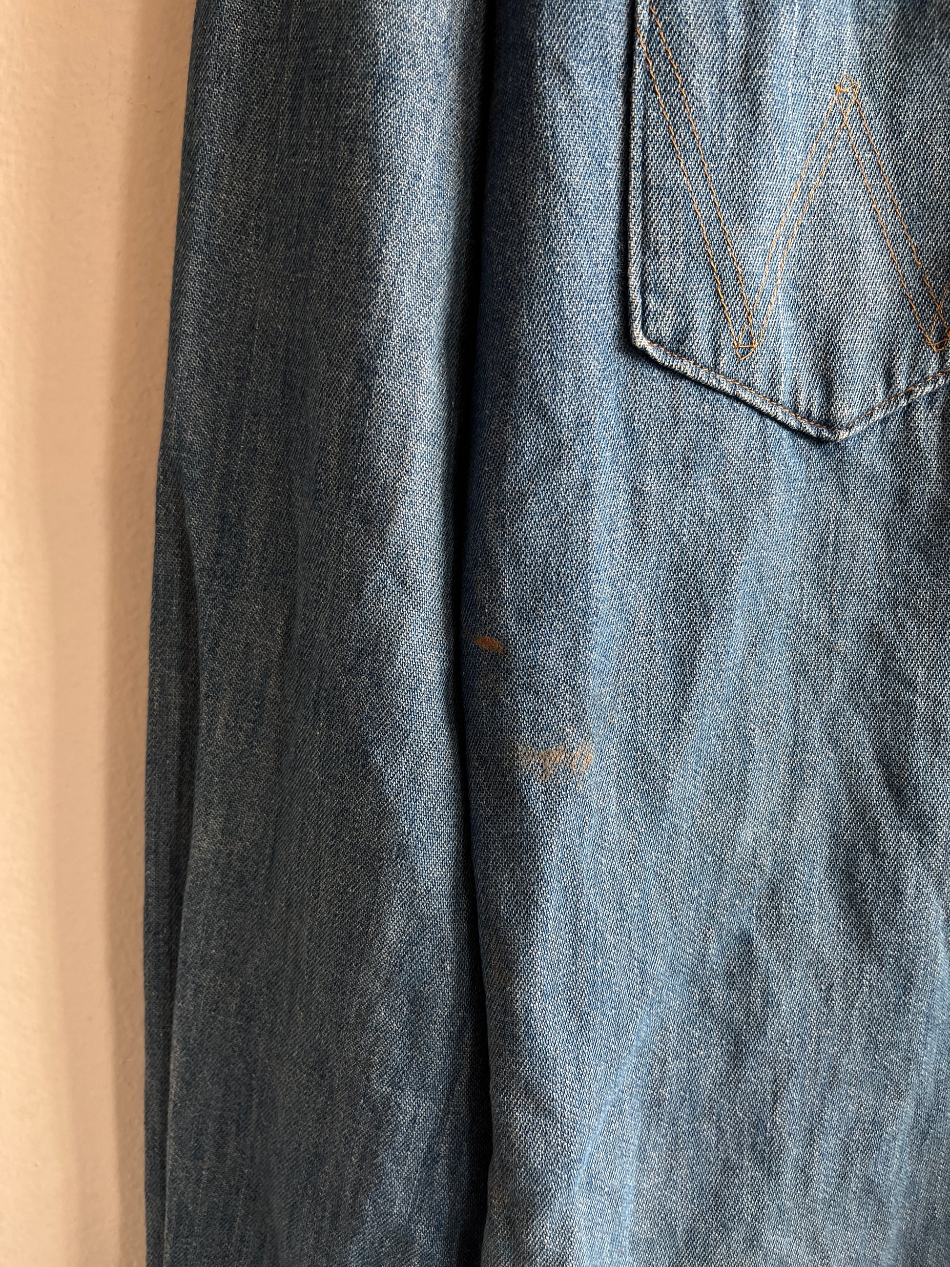 Vintage 1960’s Wrangler Embroidered Denim Pearl Snap Shirt - La Lovely Vintage 