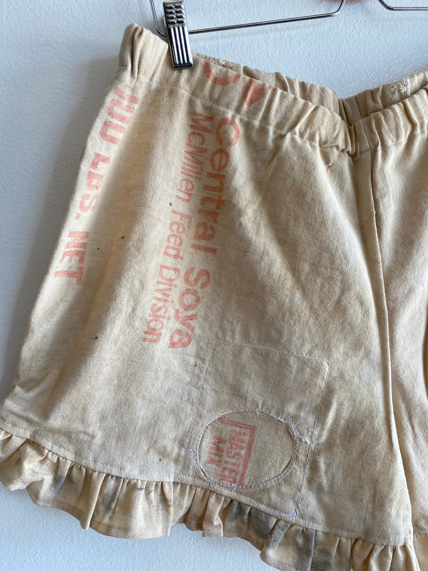 La Lovely Vintage - Handmade Feed Sack Shorts