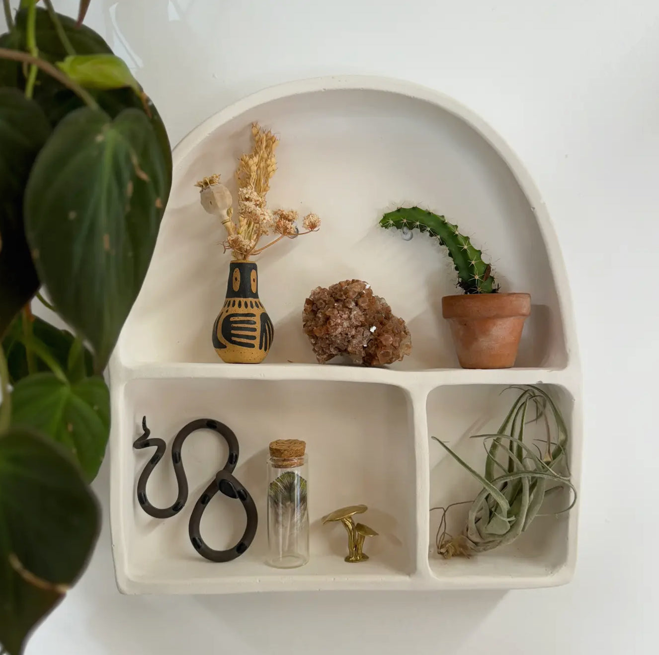 Cement Altar of Inspiration - La Lovely Vintage 