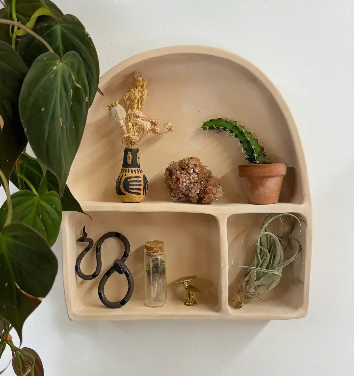 Cement Altar of Inspiration - La Lovely Vintage 