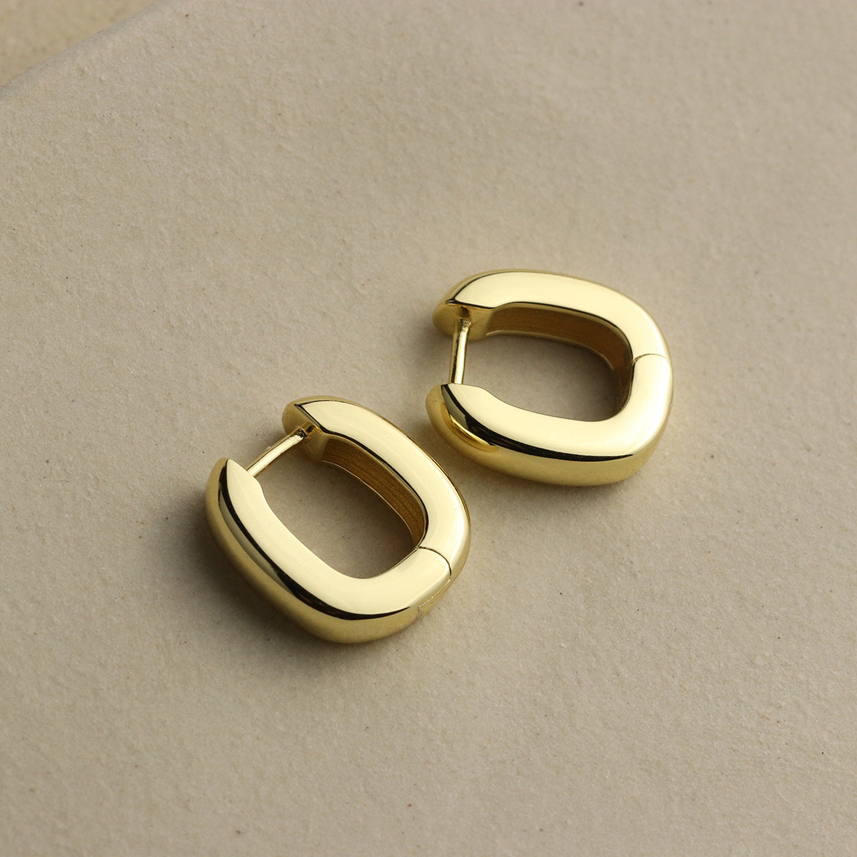 Horseshoe Hoops - La Lovely Vintage 