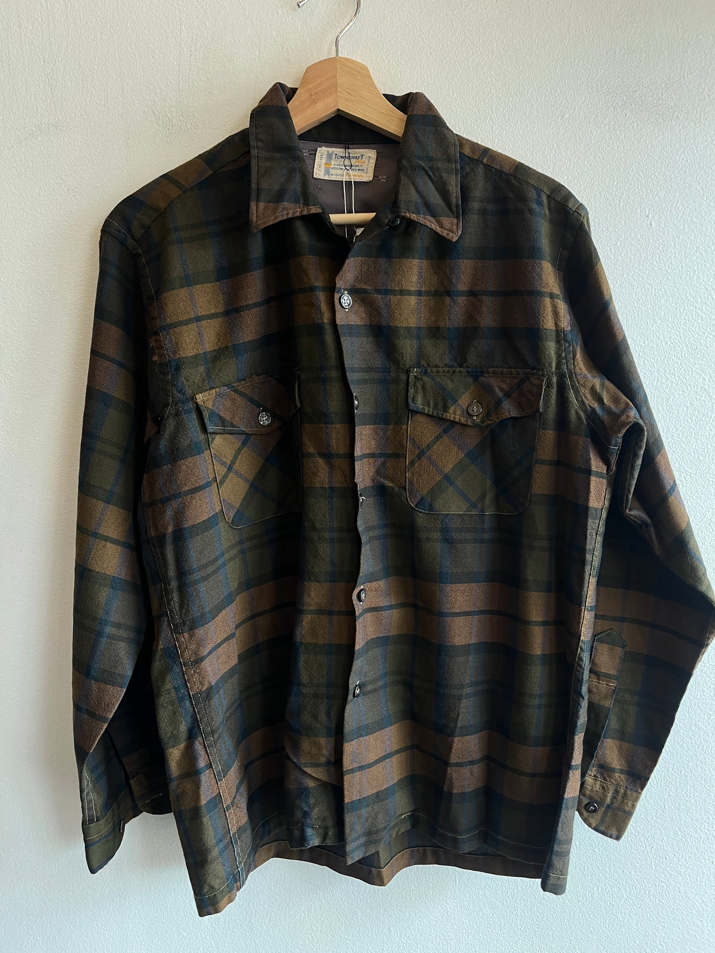 Vintage 1960’s Towncraft Shadow Plaid Loop Collar Button Up Shirt
