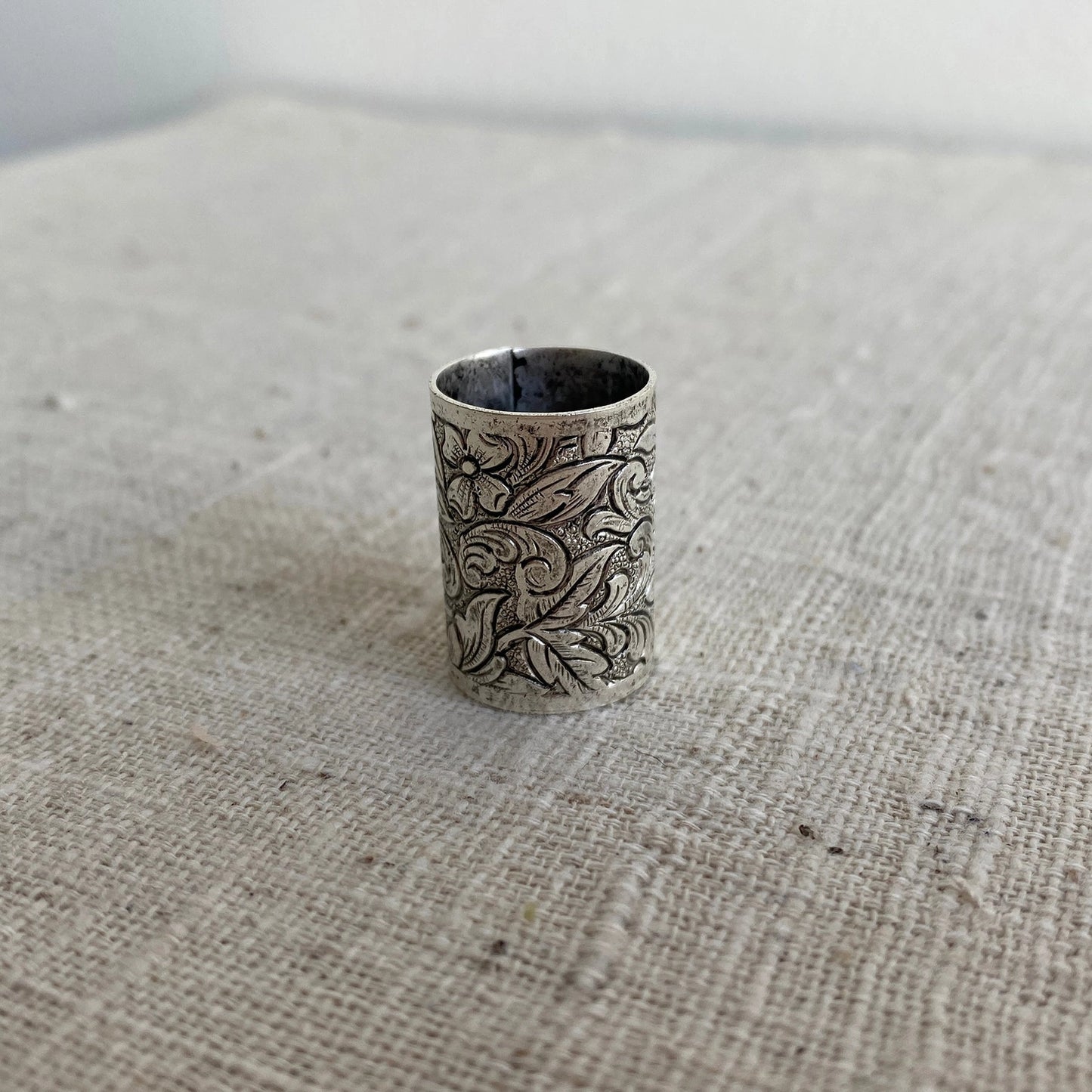 Last Chance Textiles - Dogwood Scarf/Bandana Slide - La Lovely Vintage 