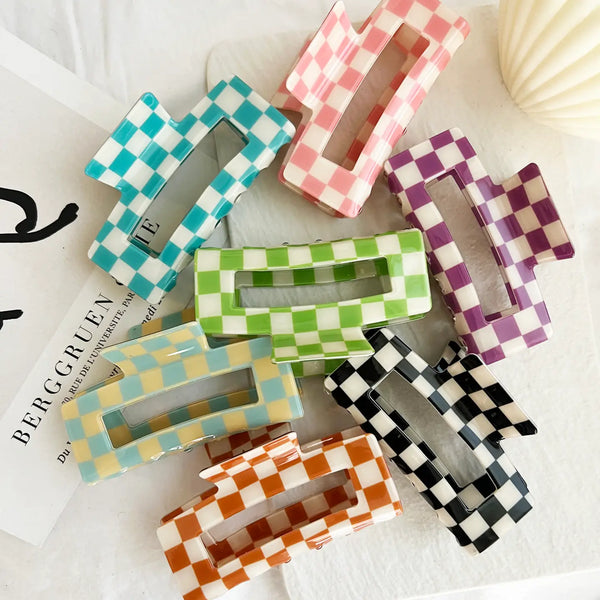 LoveLina - Large Checkered Claw Clip