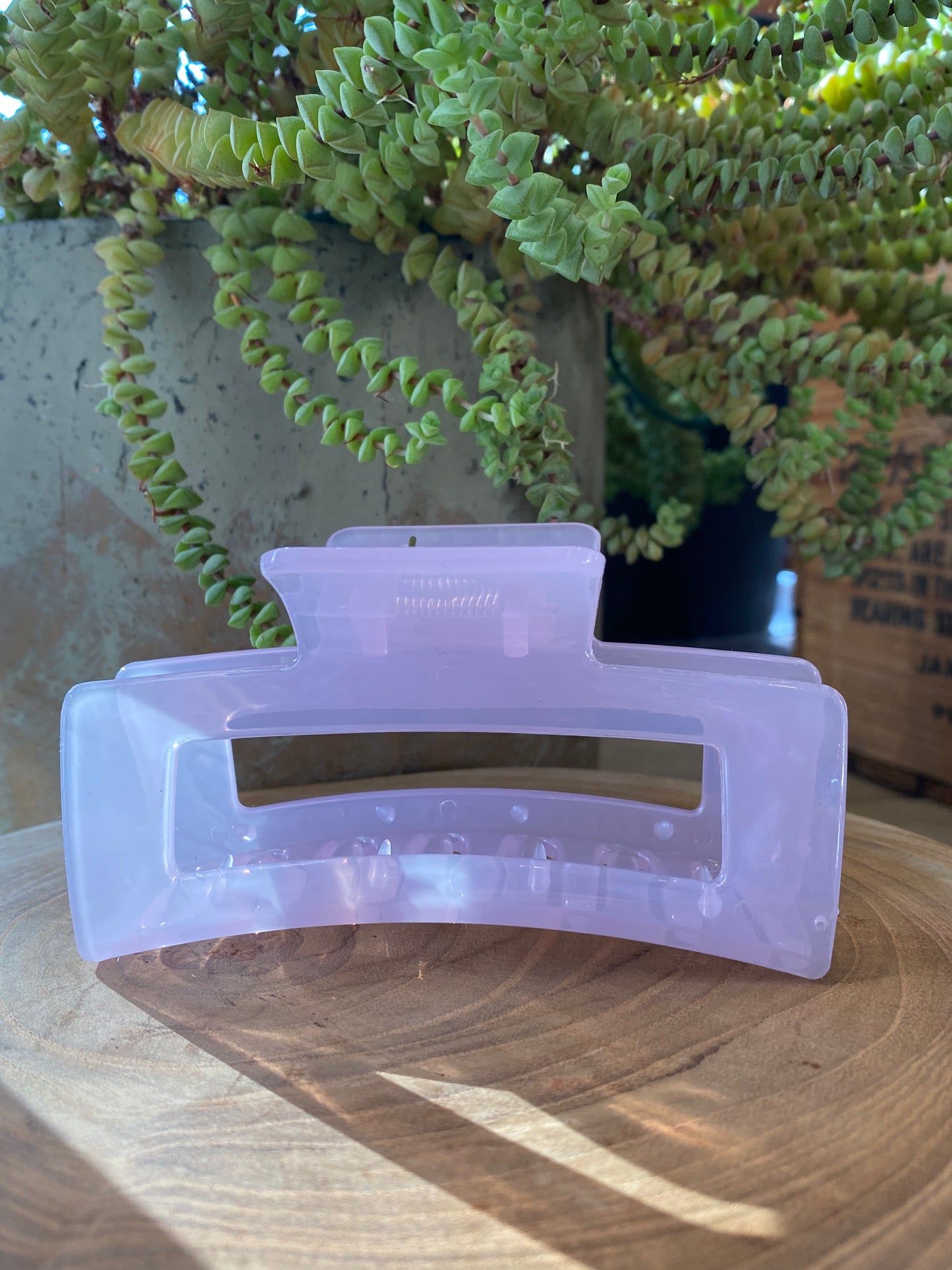 LoveLina - Large Jelly Claw Clip - La Lovely Vintage 