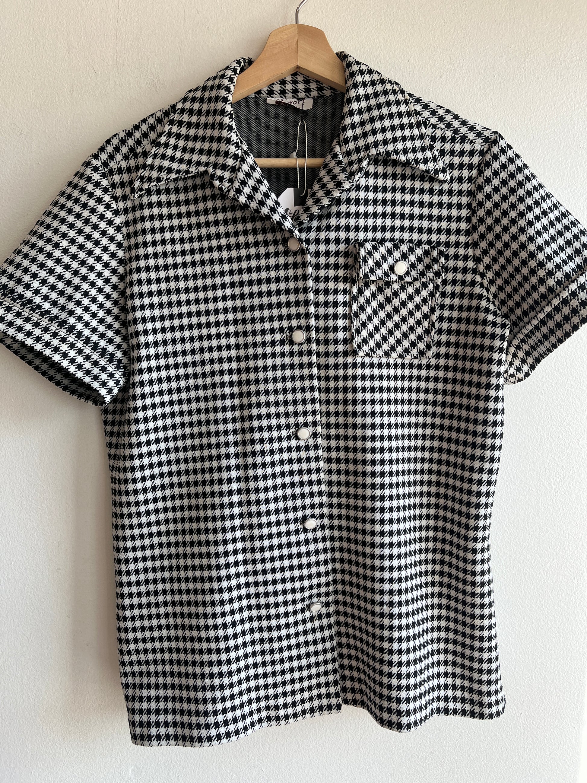 Vintage 1960’s Houndstooth Short-Sleeve Button Up Shirt - La Lovely Vintage 