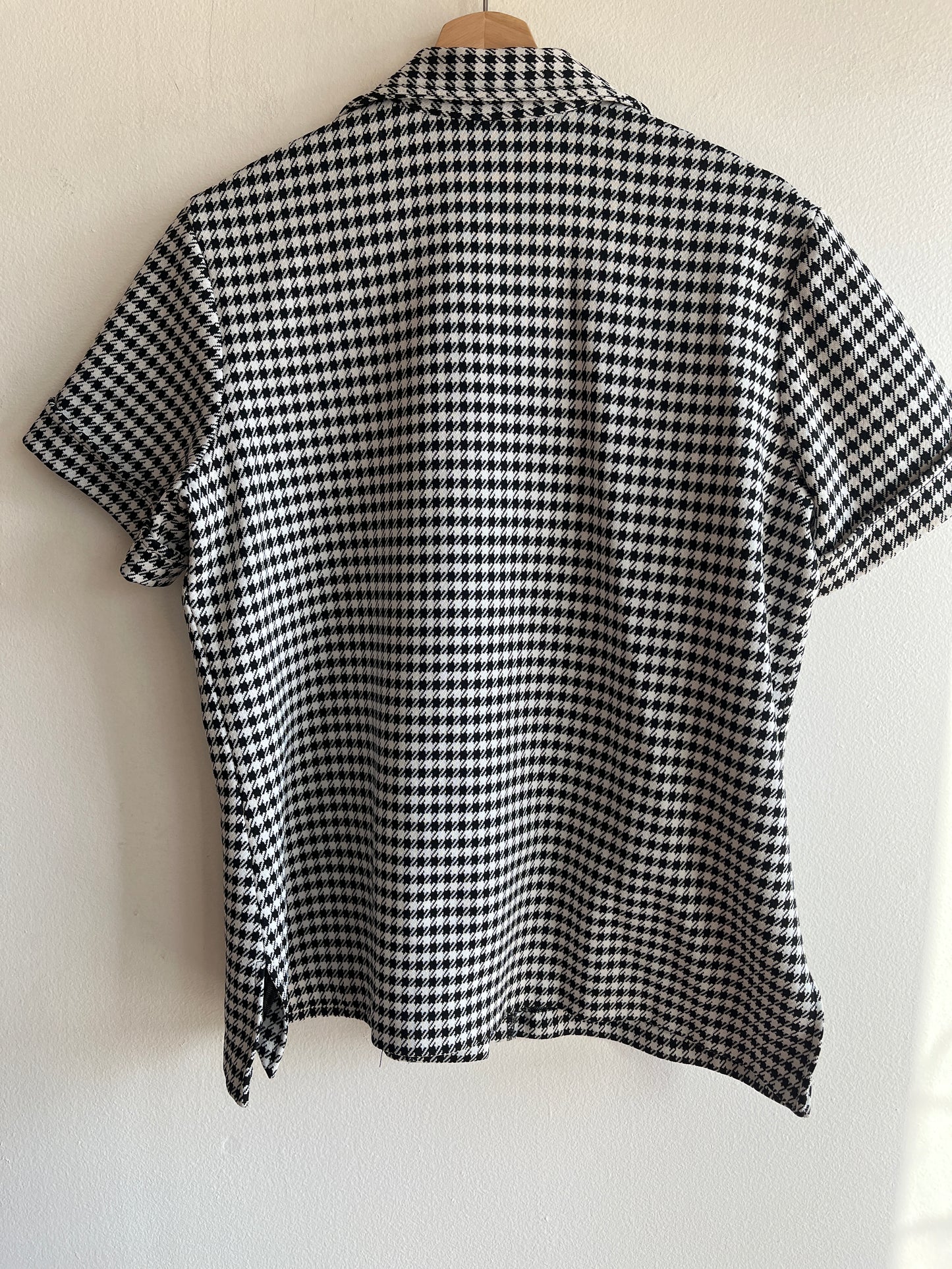 Vintage 1960’s Houndstooth Short-Sleeve Button Up Shirt - La Lovely Vintage 