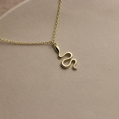 Snake Pendant - La Lovely Vintage 